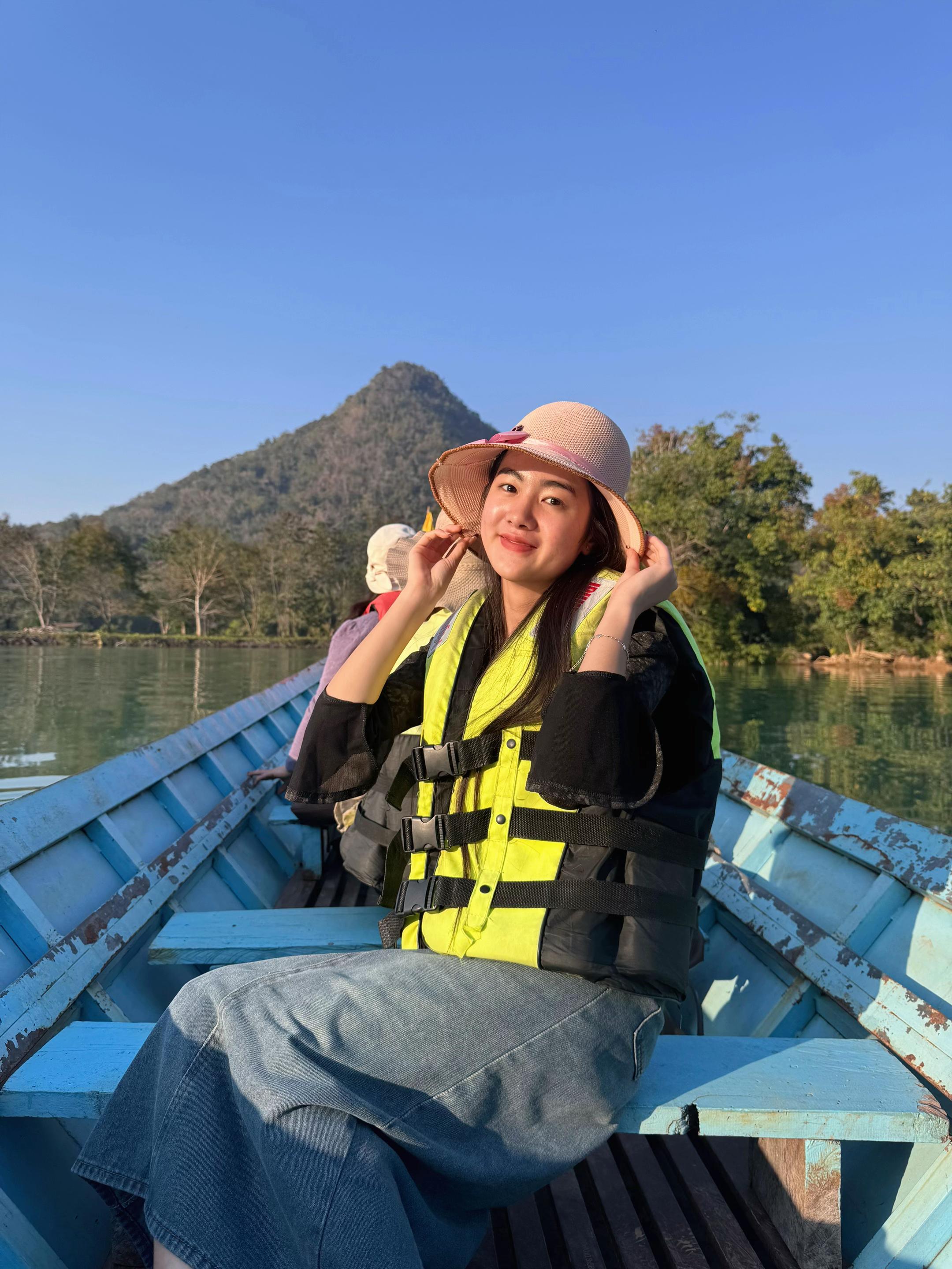 @Nang Mwe Phaung Kham