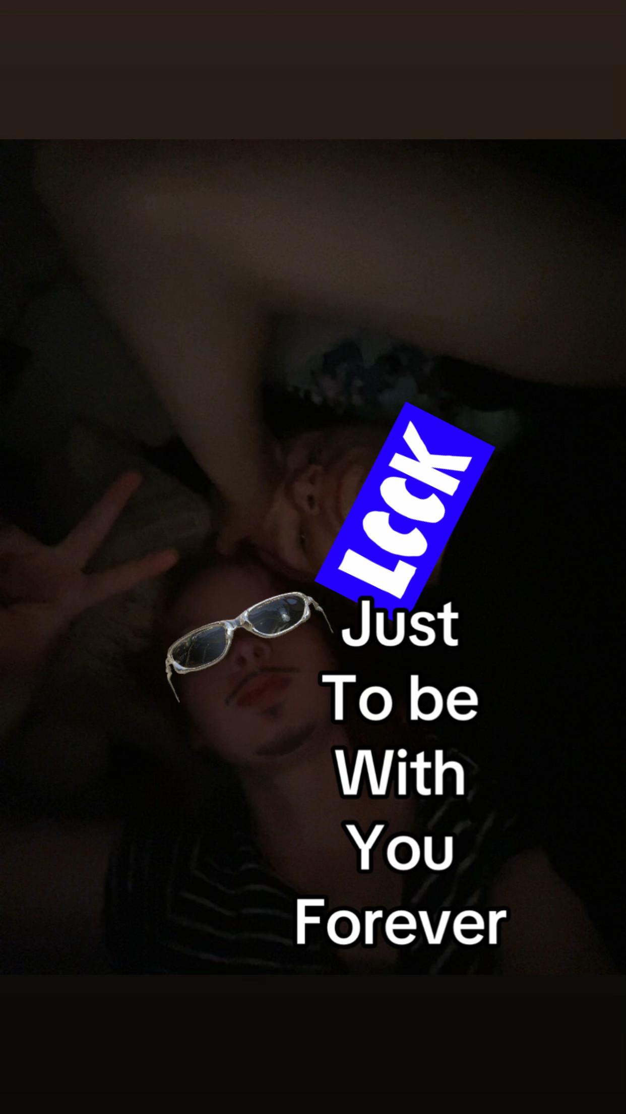 @Ilovemyboyfriend