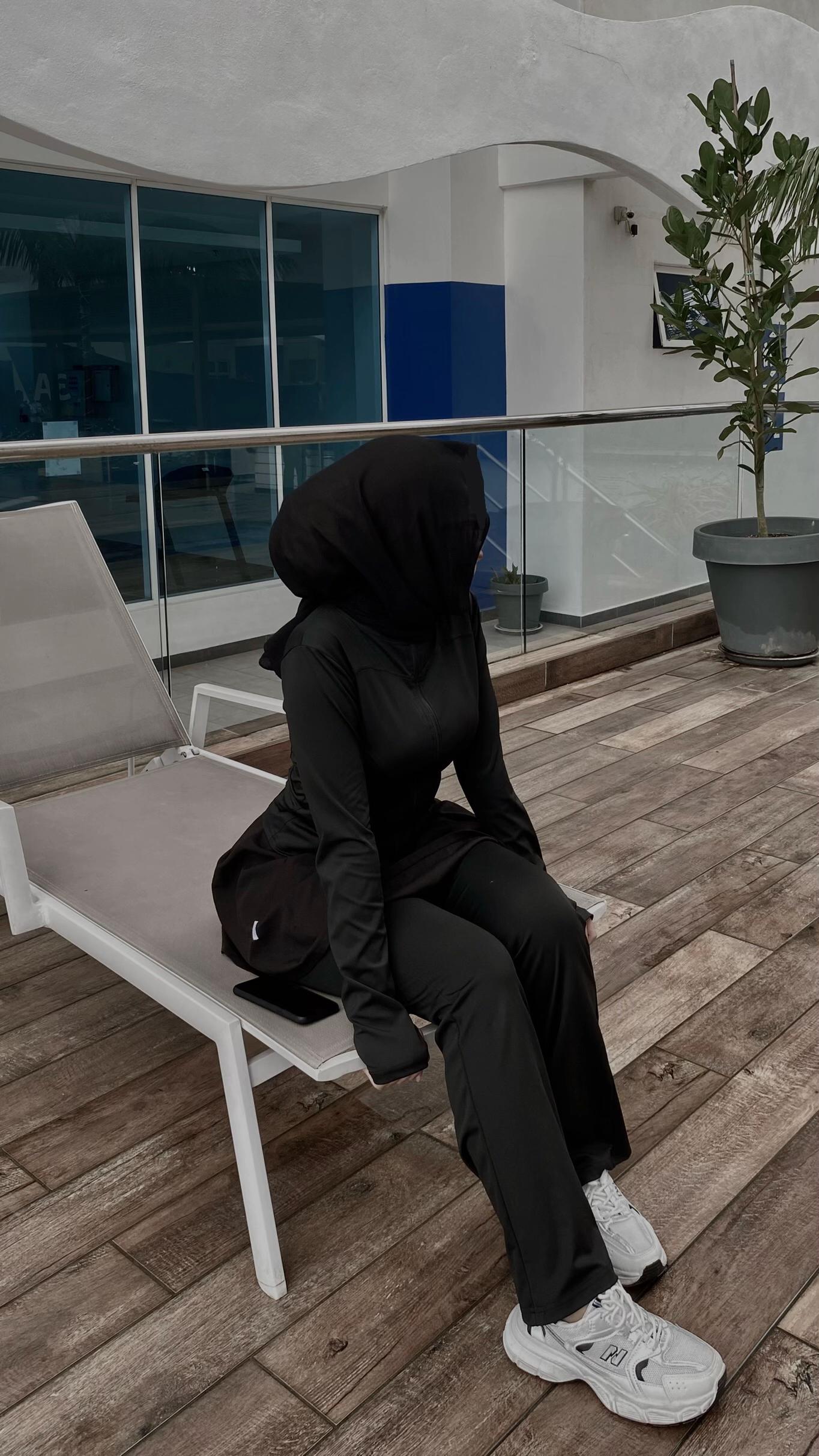 @ع