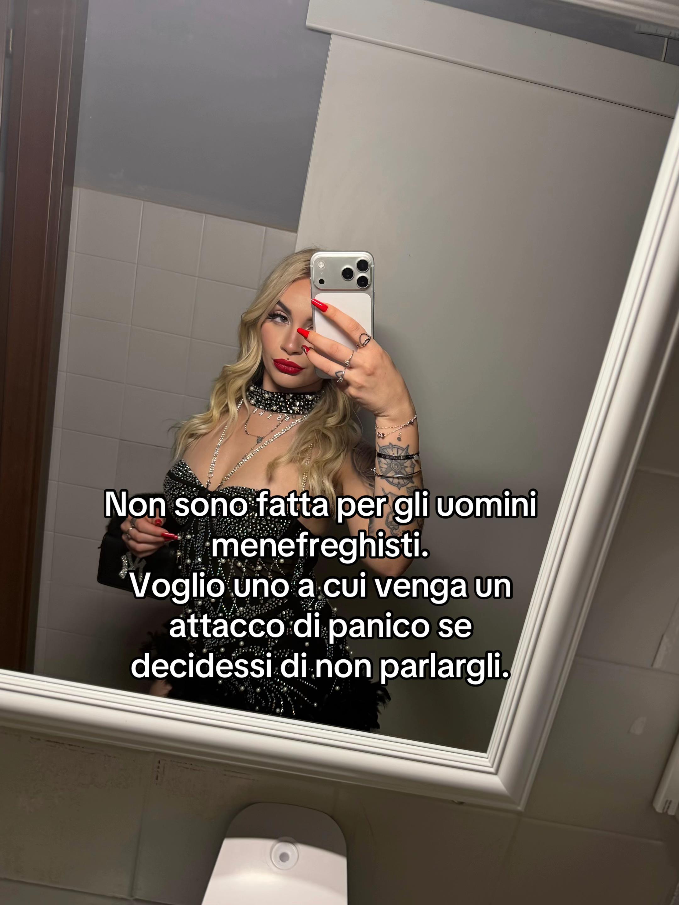@𝓓𝓮𝓼𝔂🎀