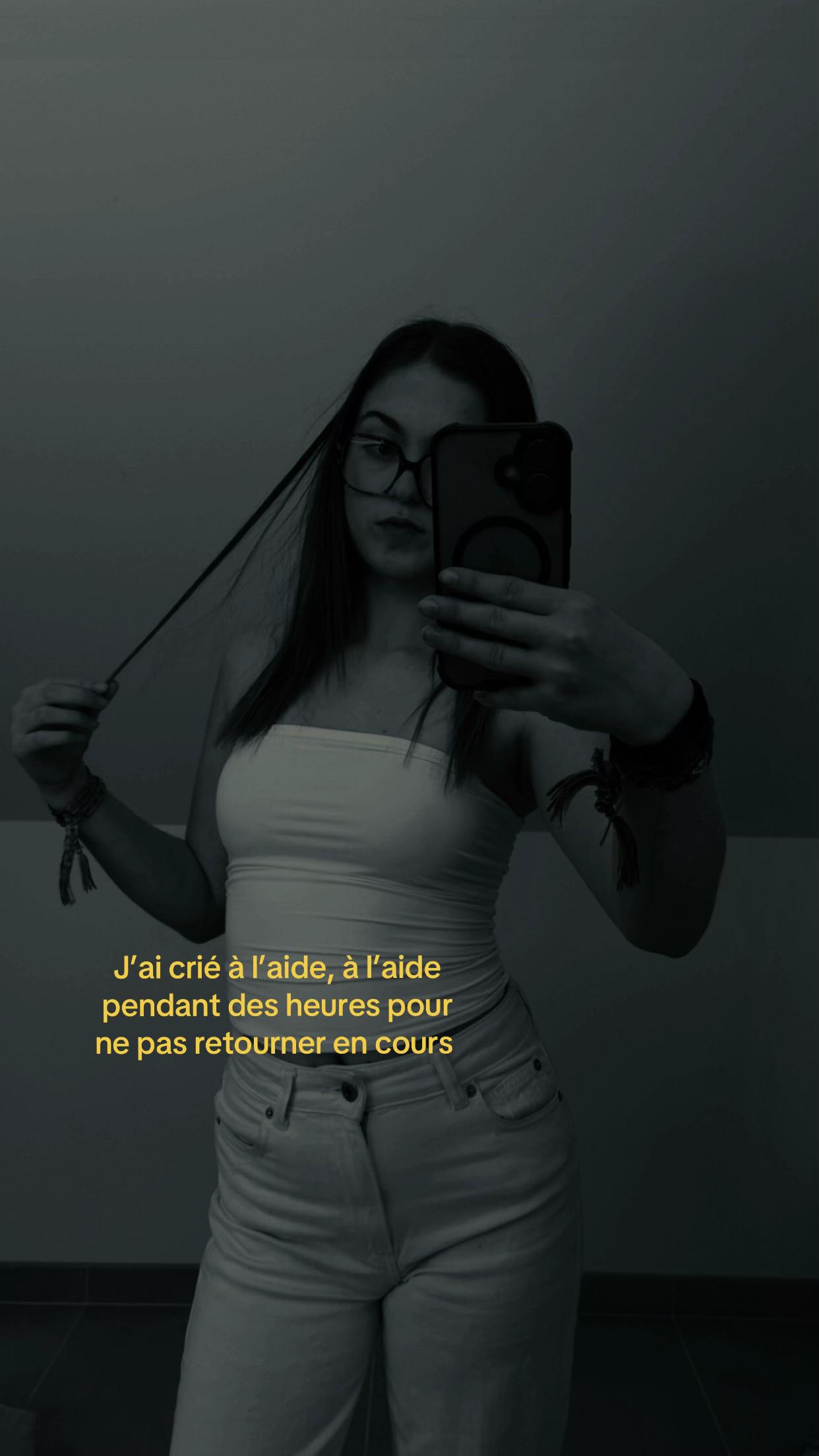 @L&eacute;a_bnd2