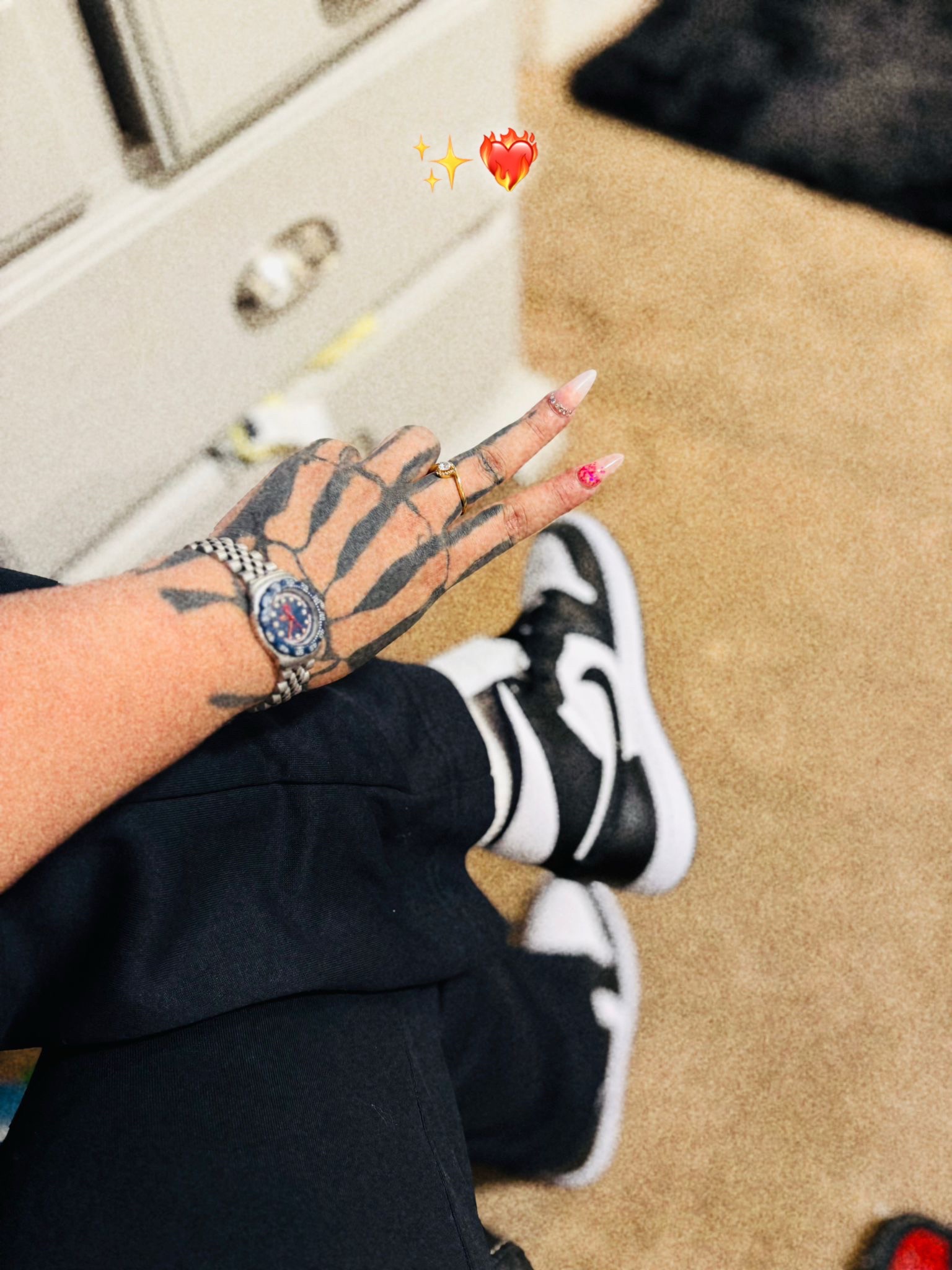 @𝒜𝓁ℯ🦋.