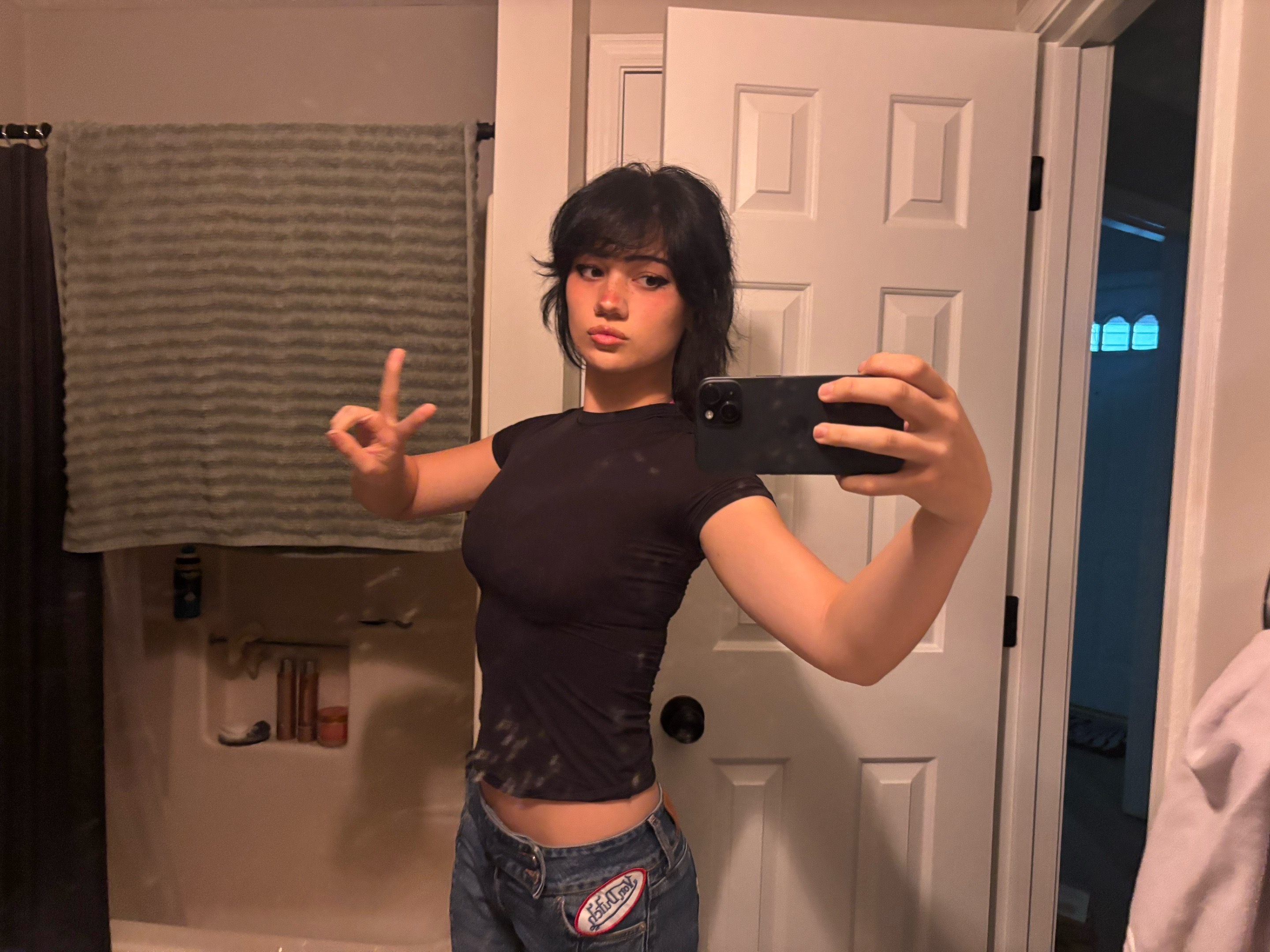 @Ella