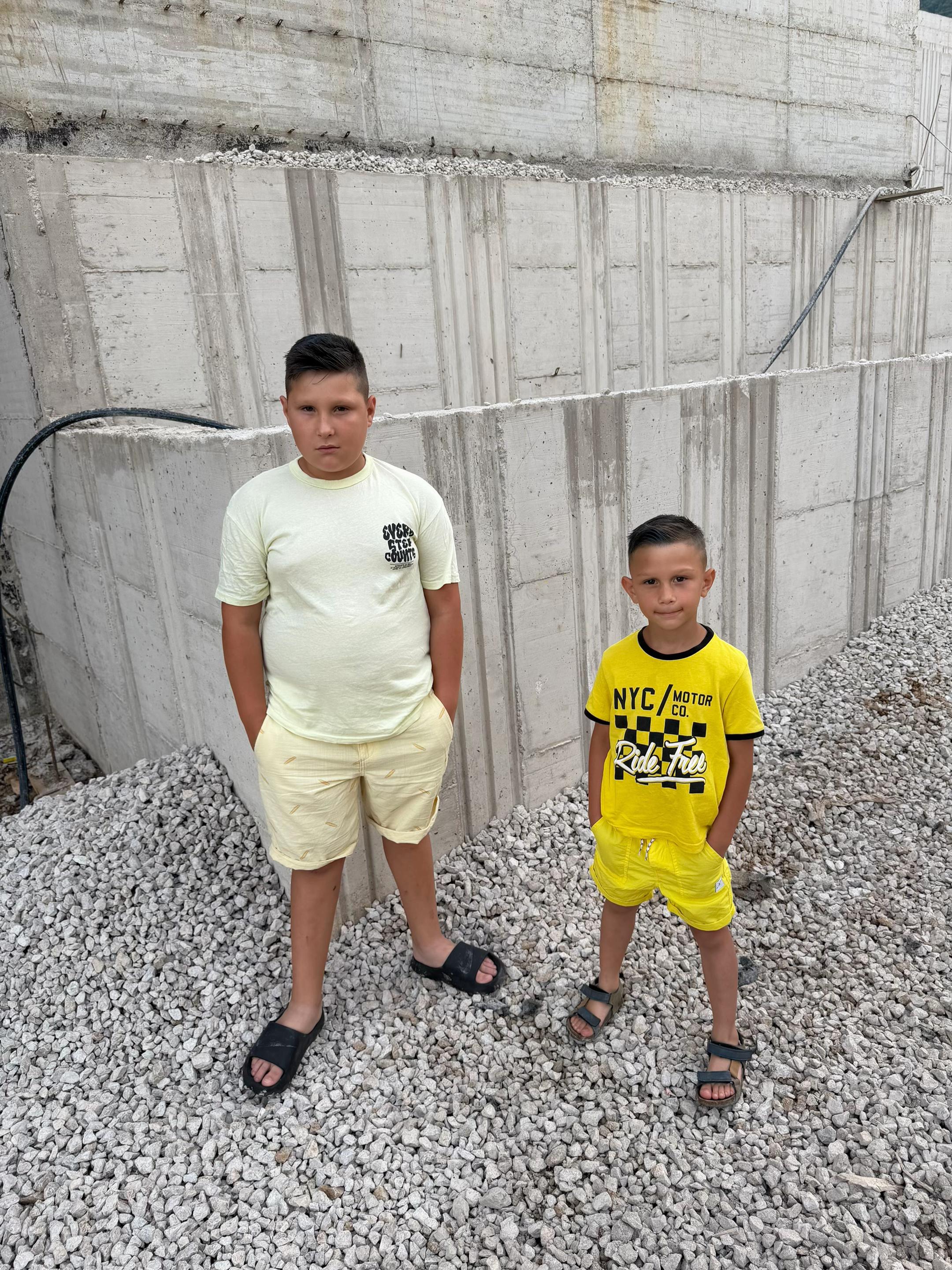 @Sidorelaproja👨👨👦👦