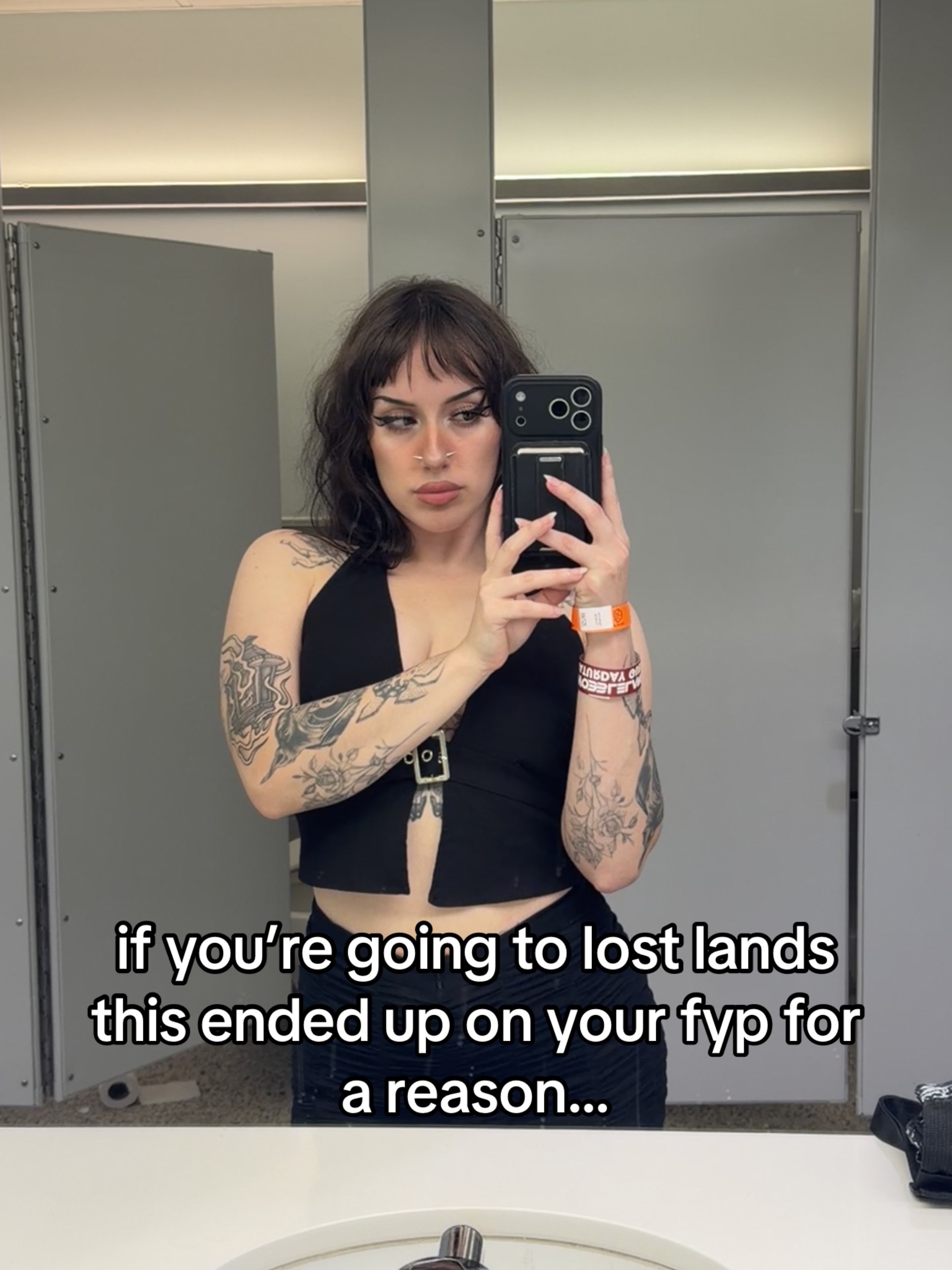 @2DY4