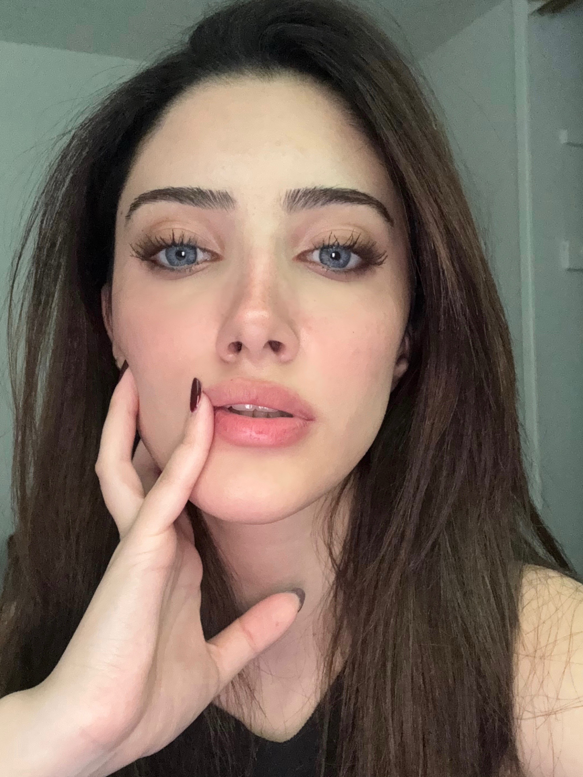 @vania
