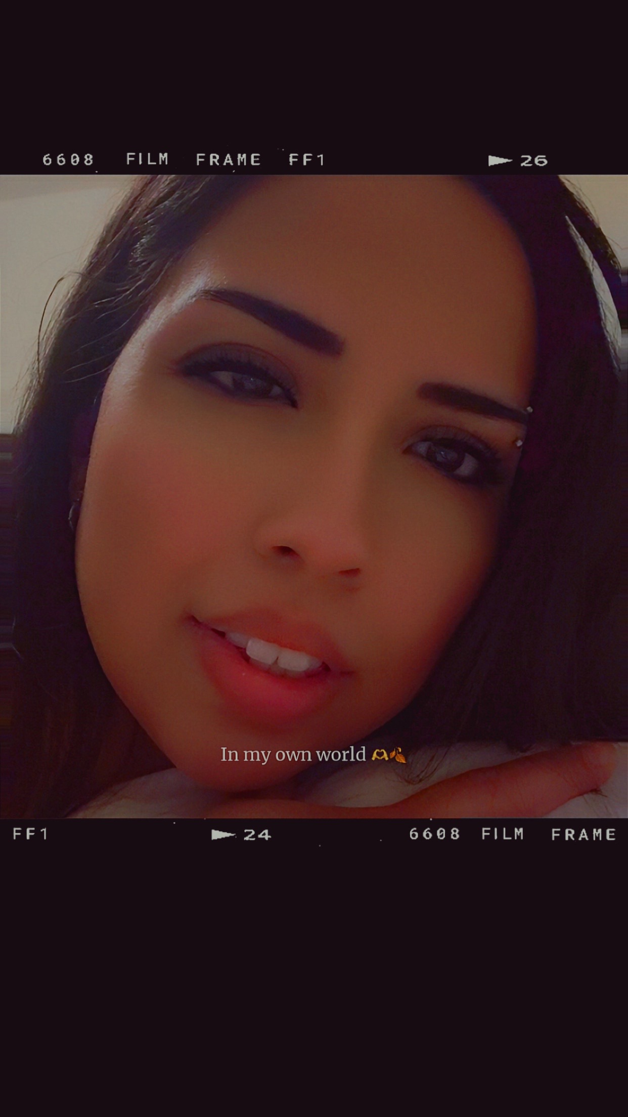 @𝒜𝓃𝒶𝒷𝑒𝓁 𝒢𝓊𝓏𝓂𝒶𝓃