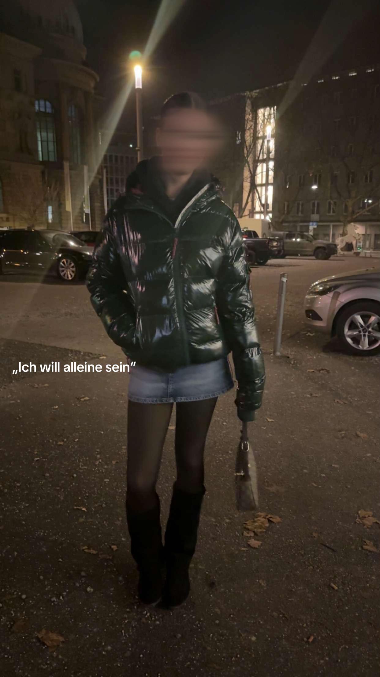 @️