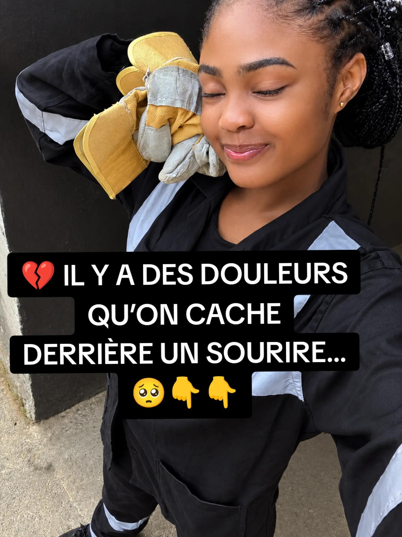 @đšđŠđ«đ· Danielle_Mélahelle đ”