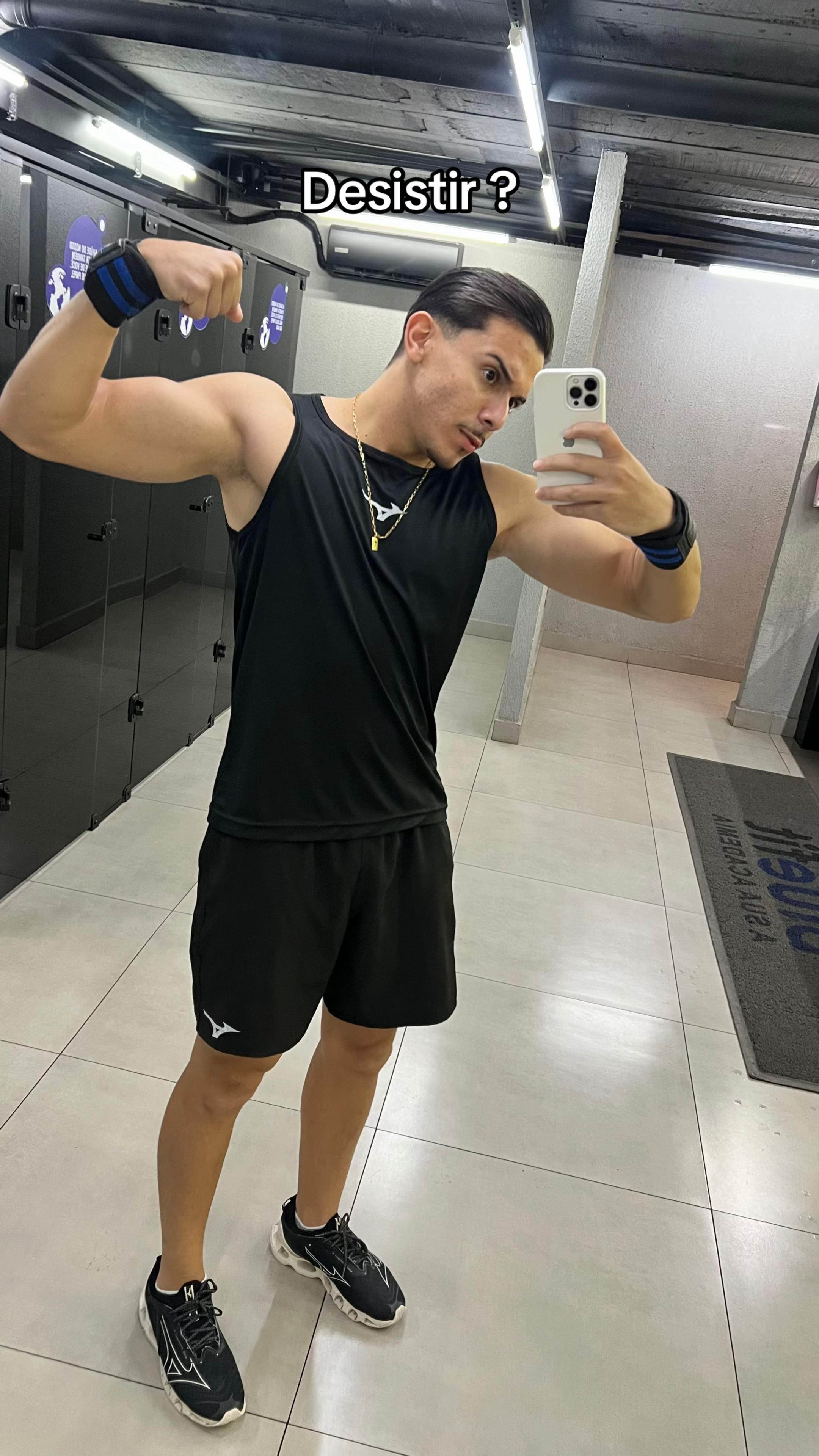@Demmouraa