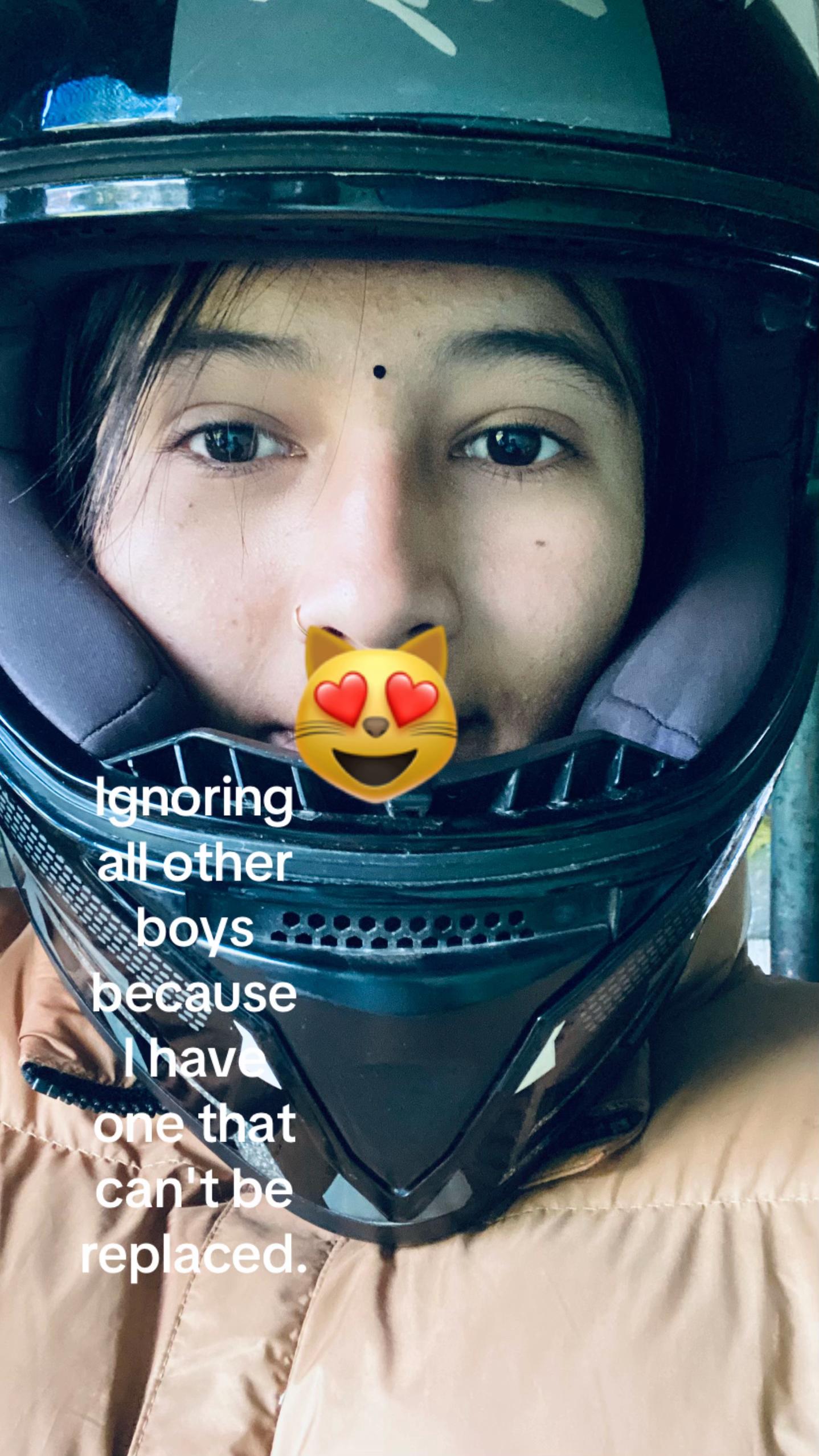 @Lill__sandhuu