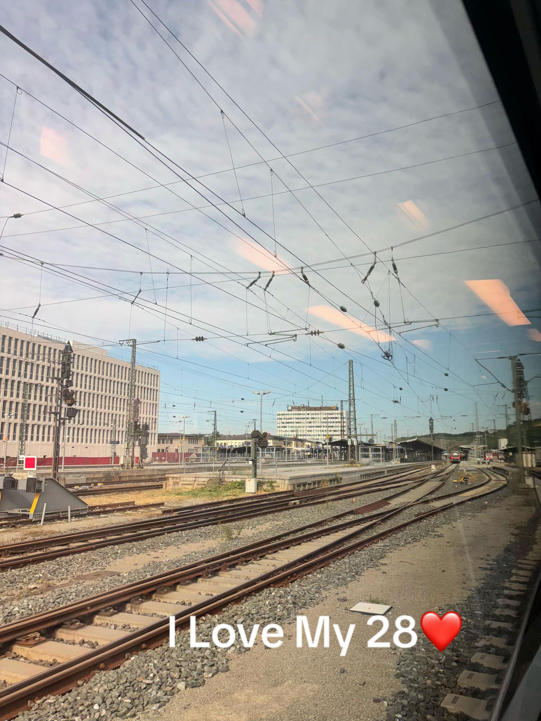 @𝐄𝐦𝐦𝐲