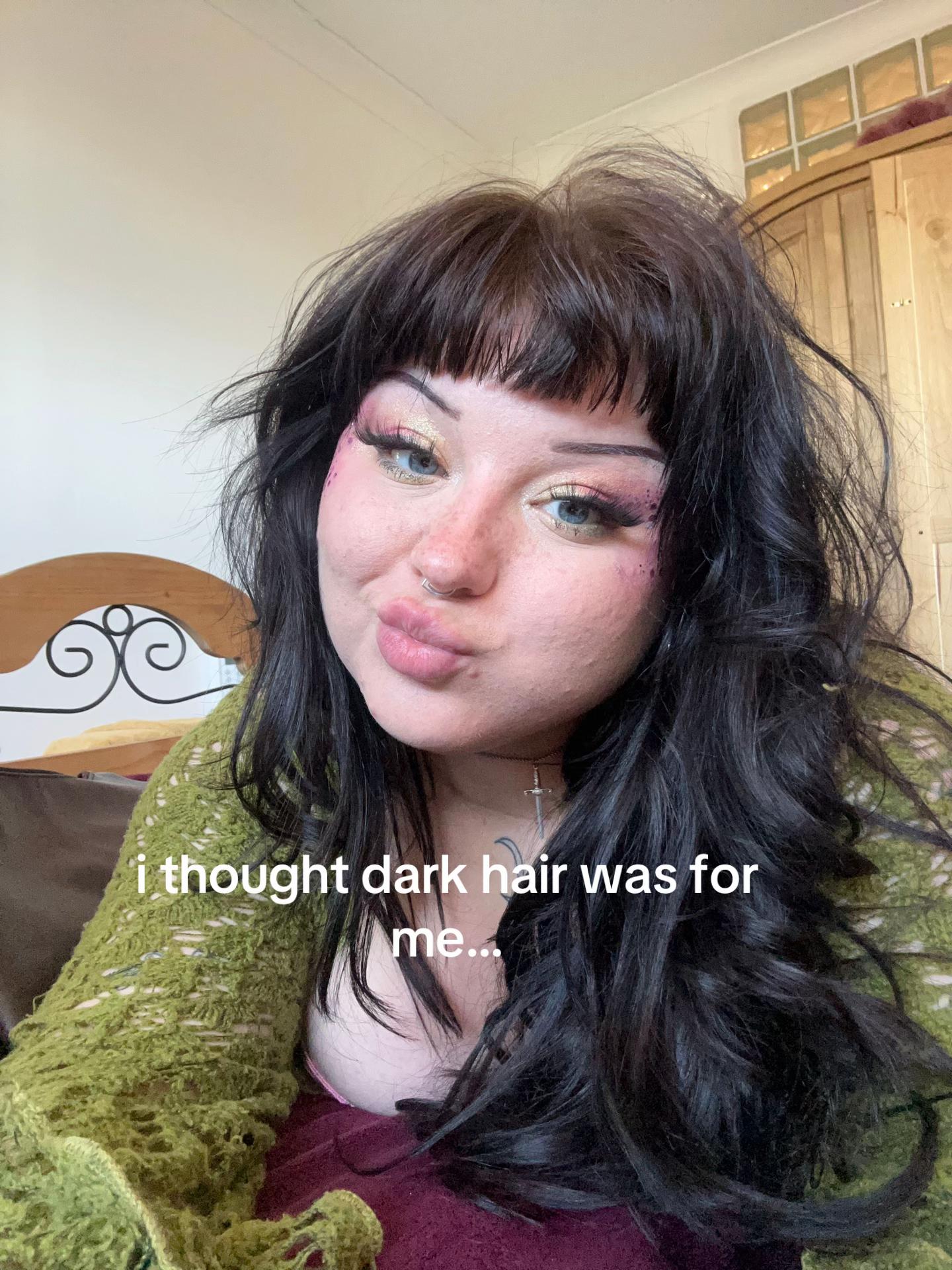 @holly
