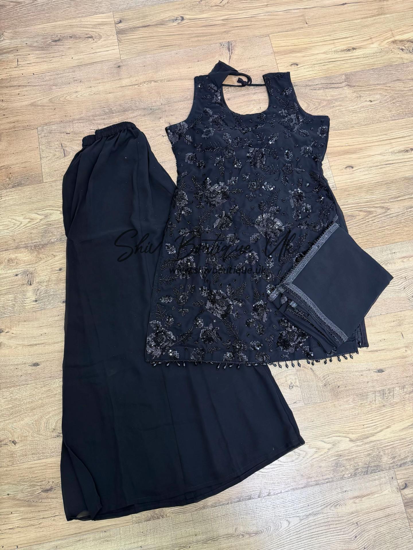 @Shiv Boutique UK