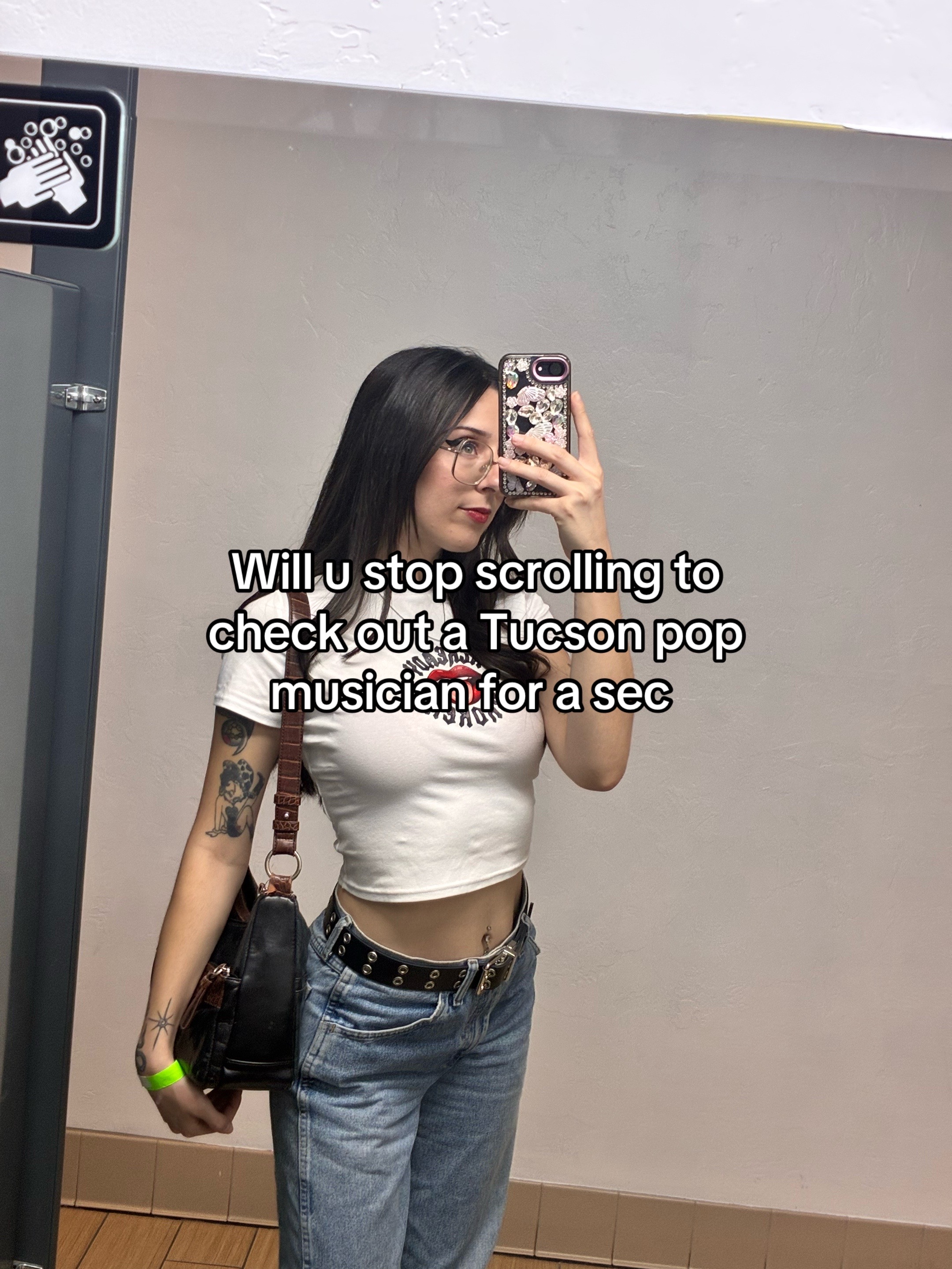 @Rae.L