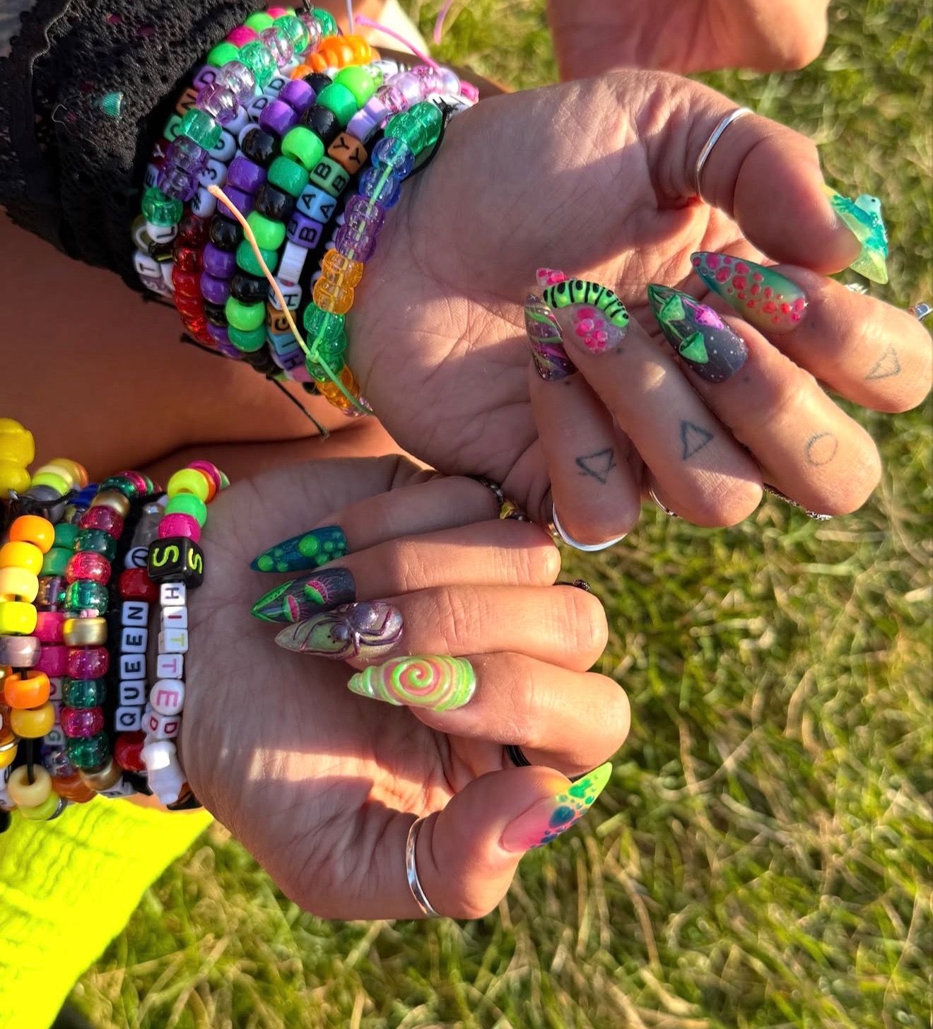 @arianarobinson.nails