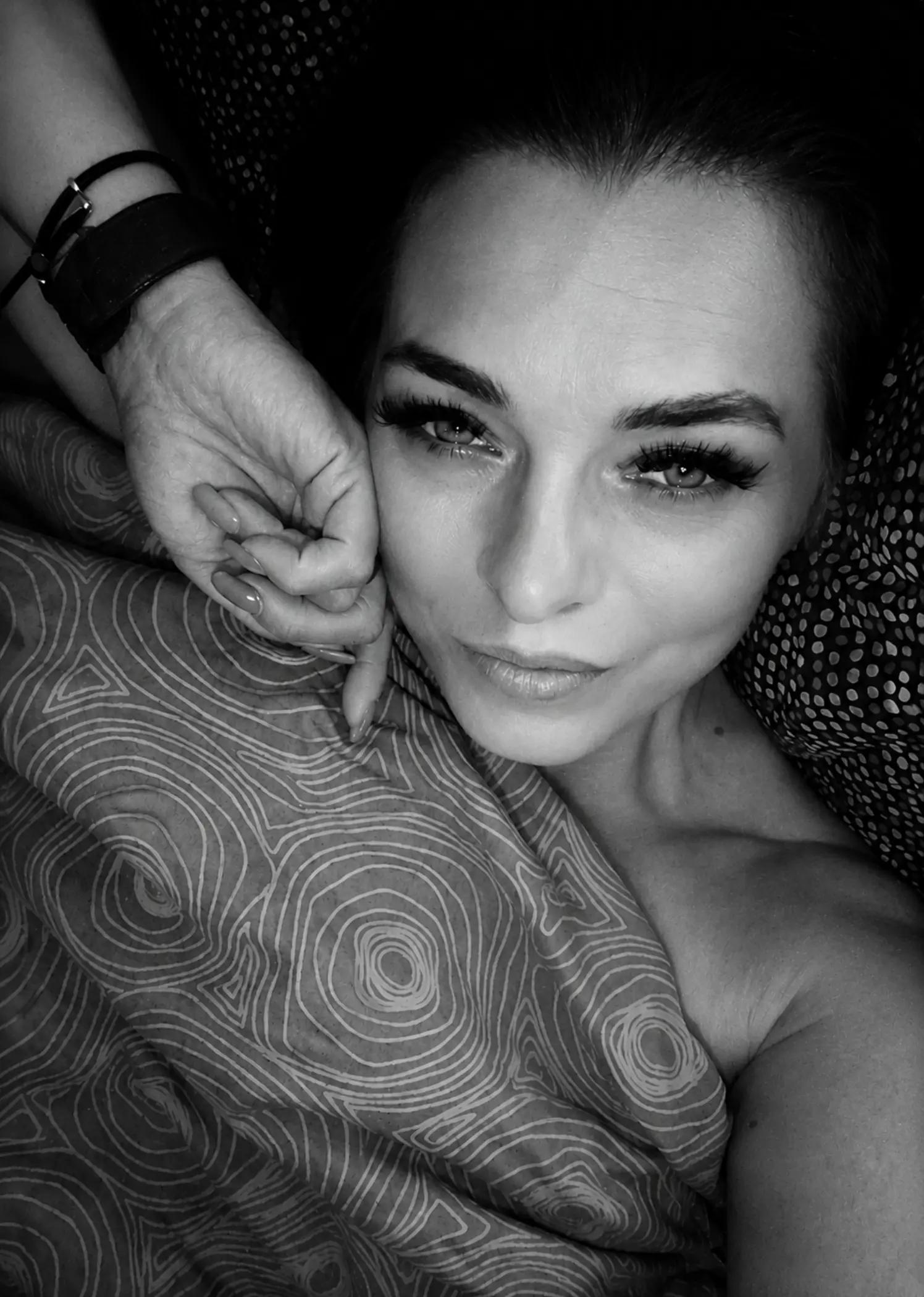 @Czarnna 40 ѕzαℓσηα