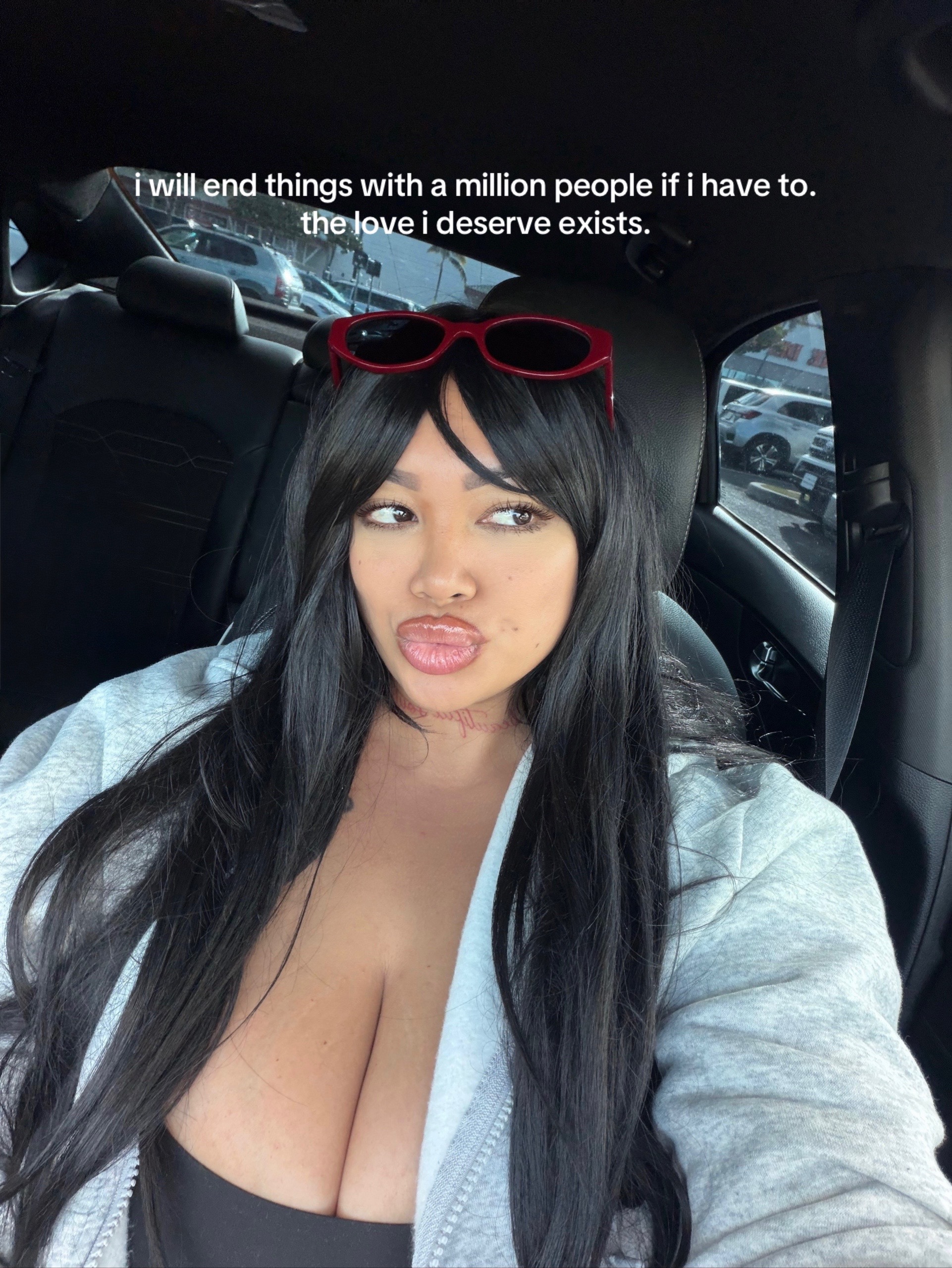 @NICOLE TIANA