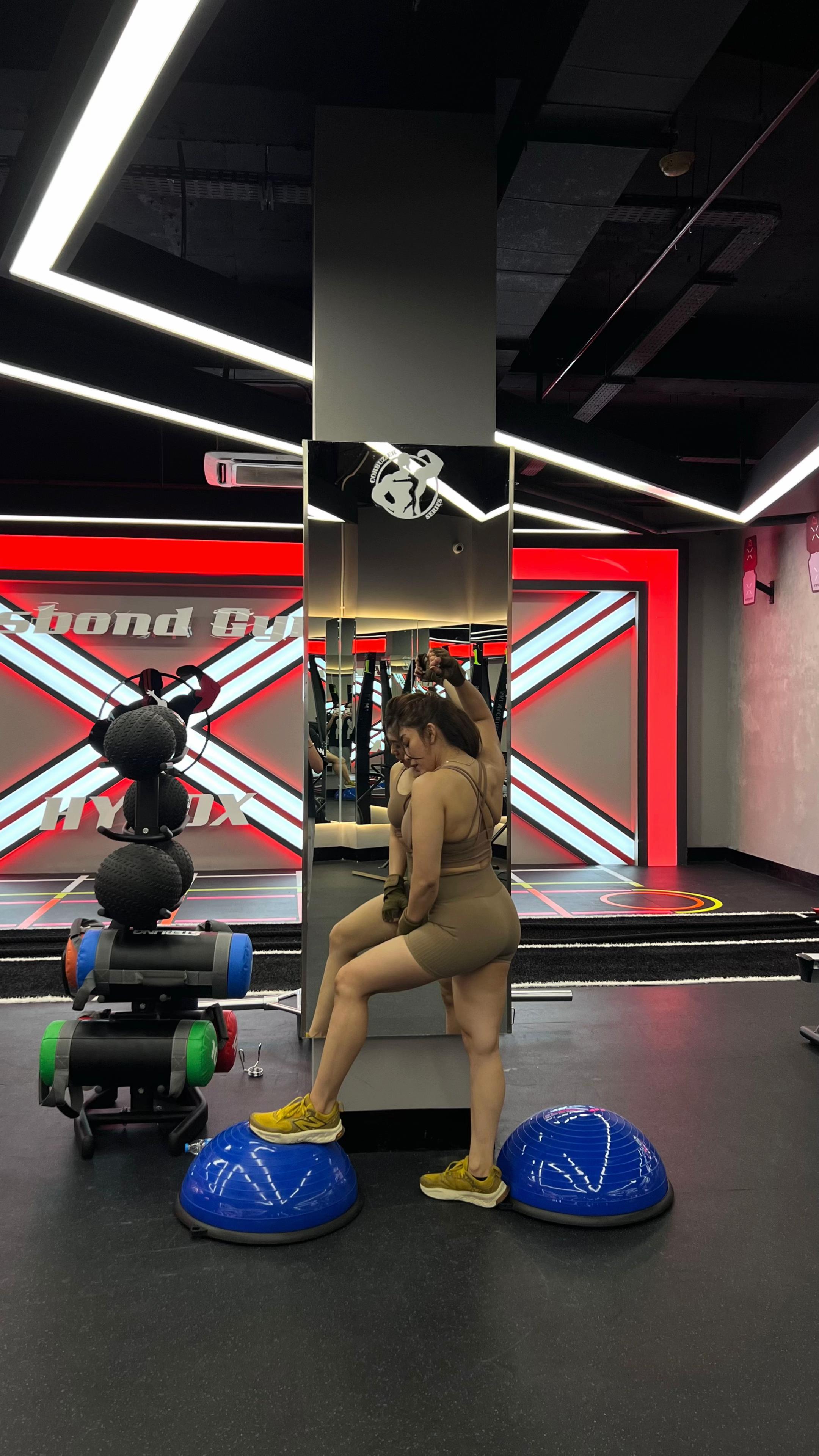 @vonnyfiolan