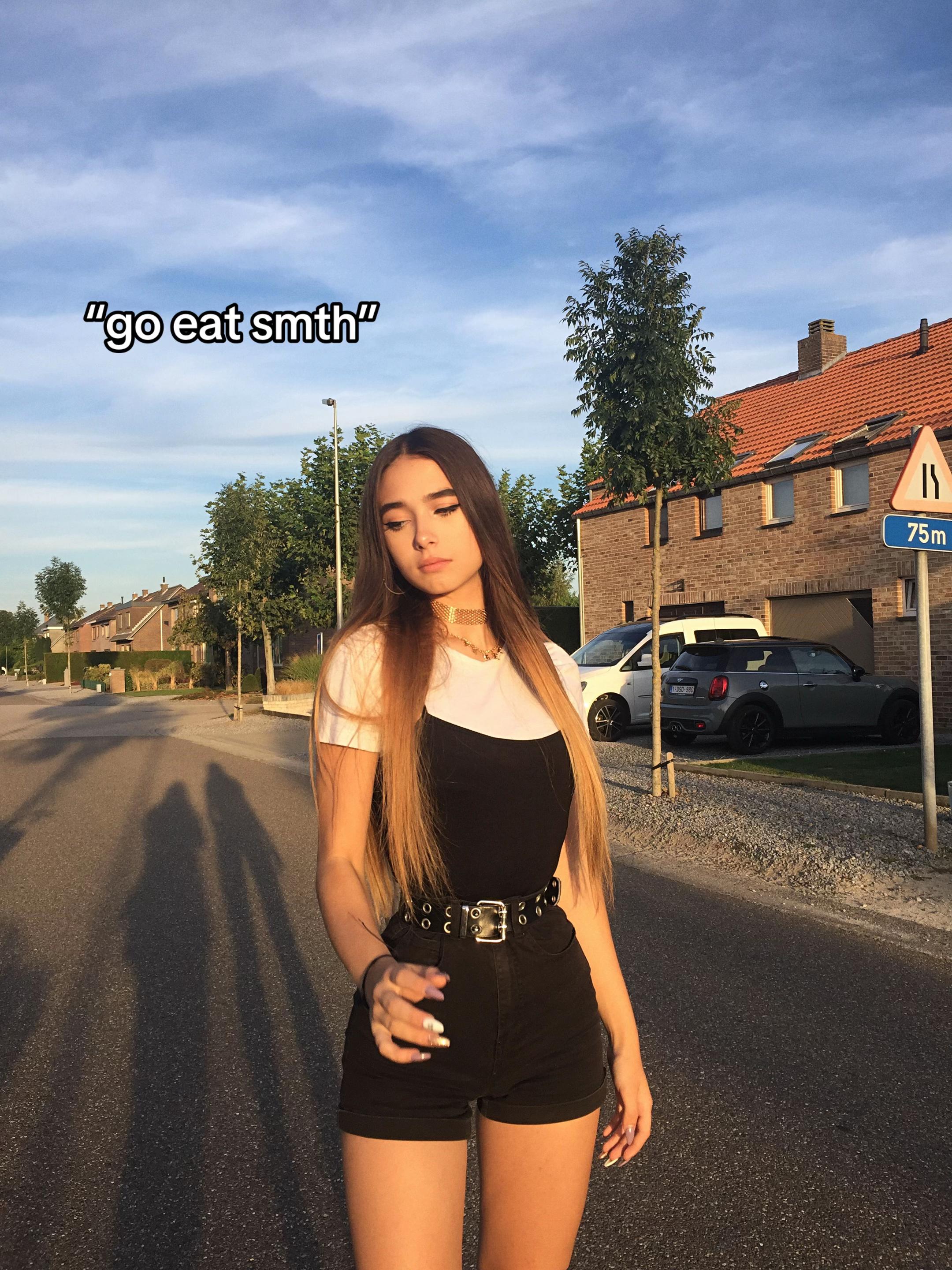@secretaccount_lizacb