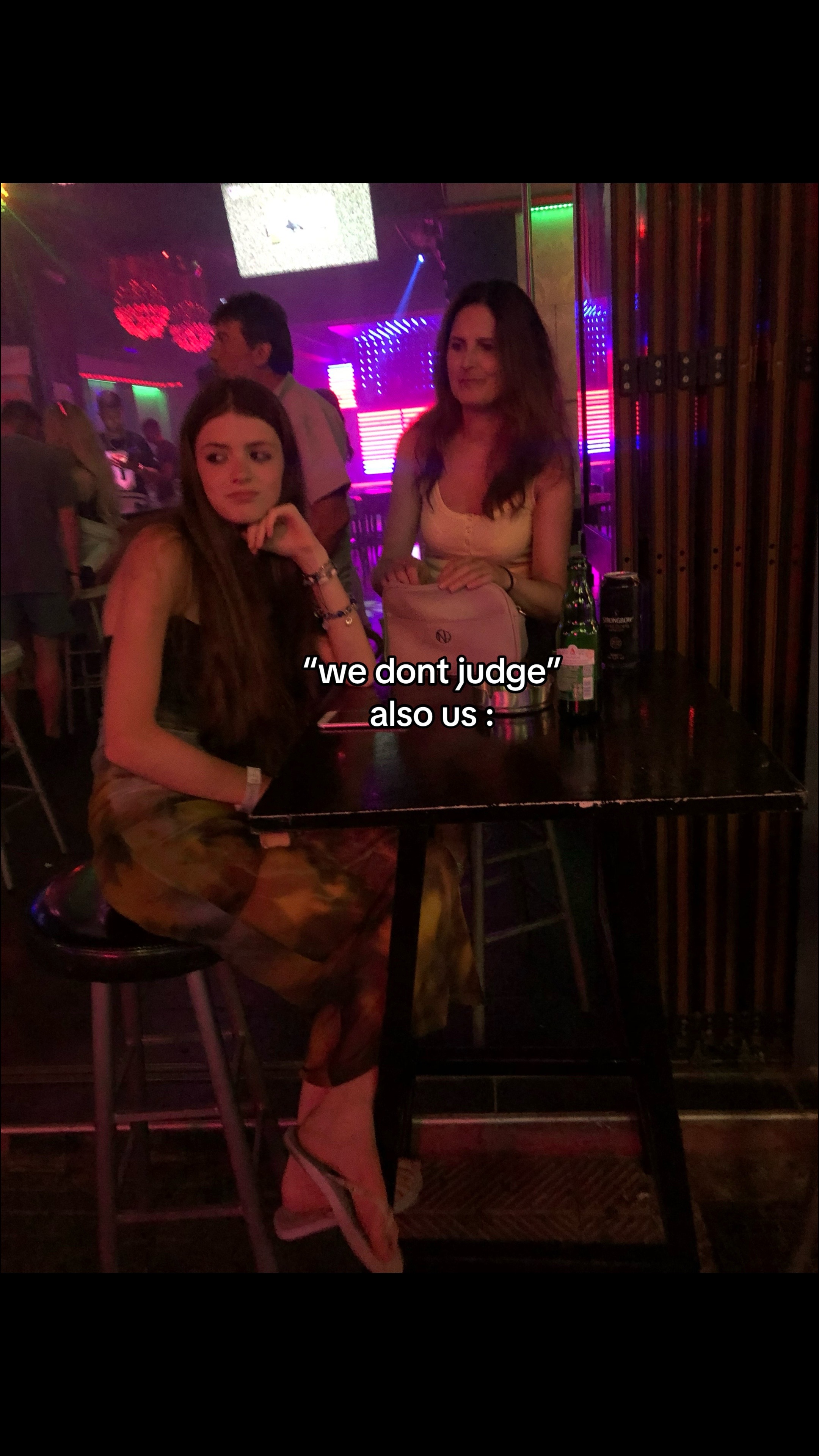 @eepylilia