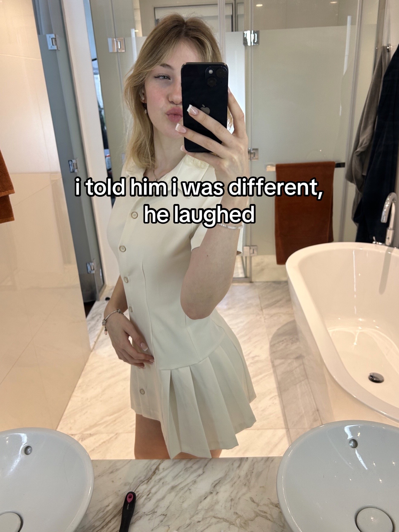 @Kellyyy