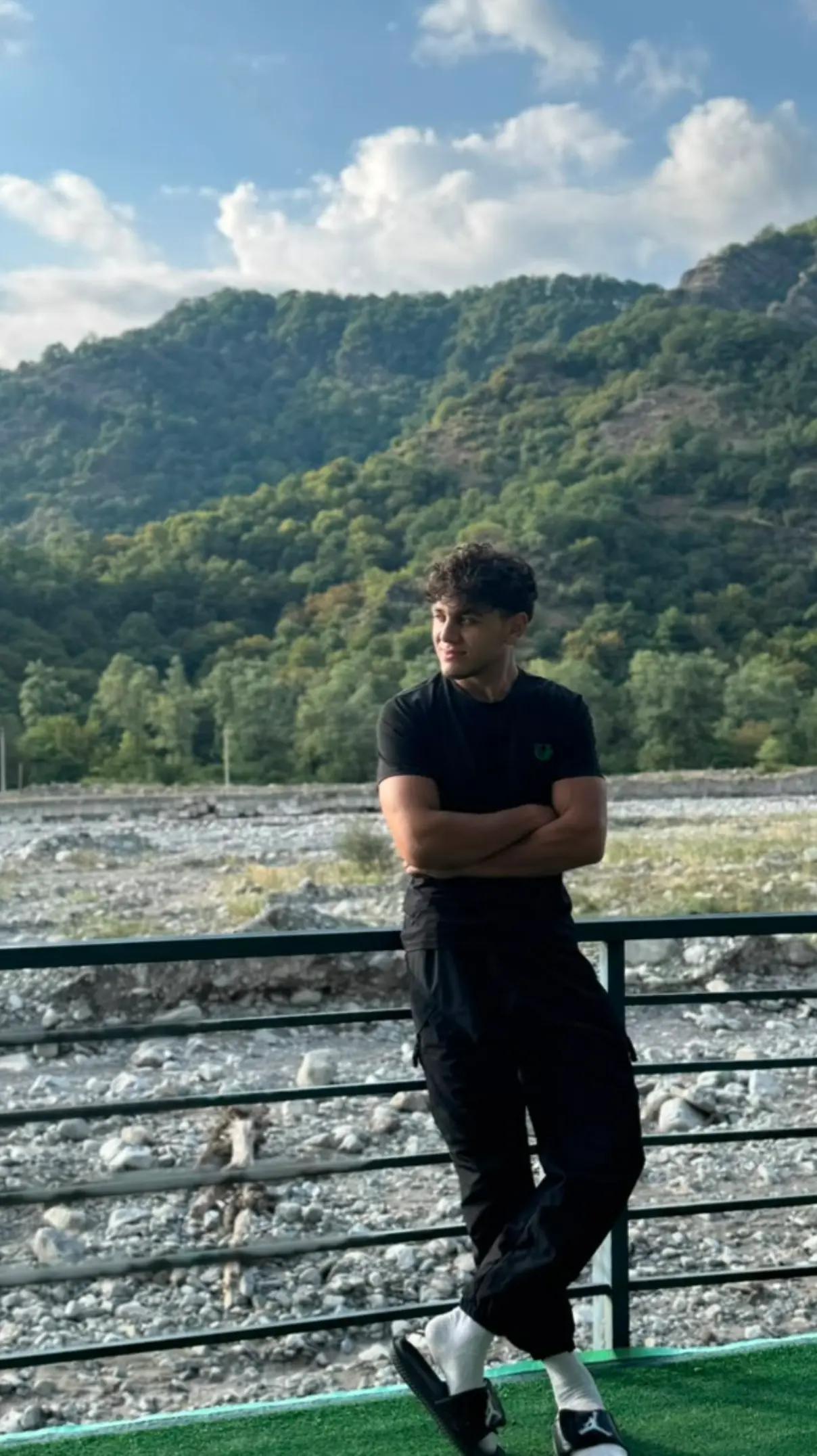 @𝗠𝗨𝗥𝗔𝗗