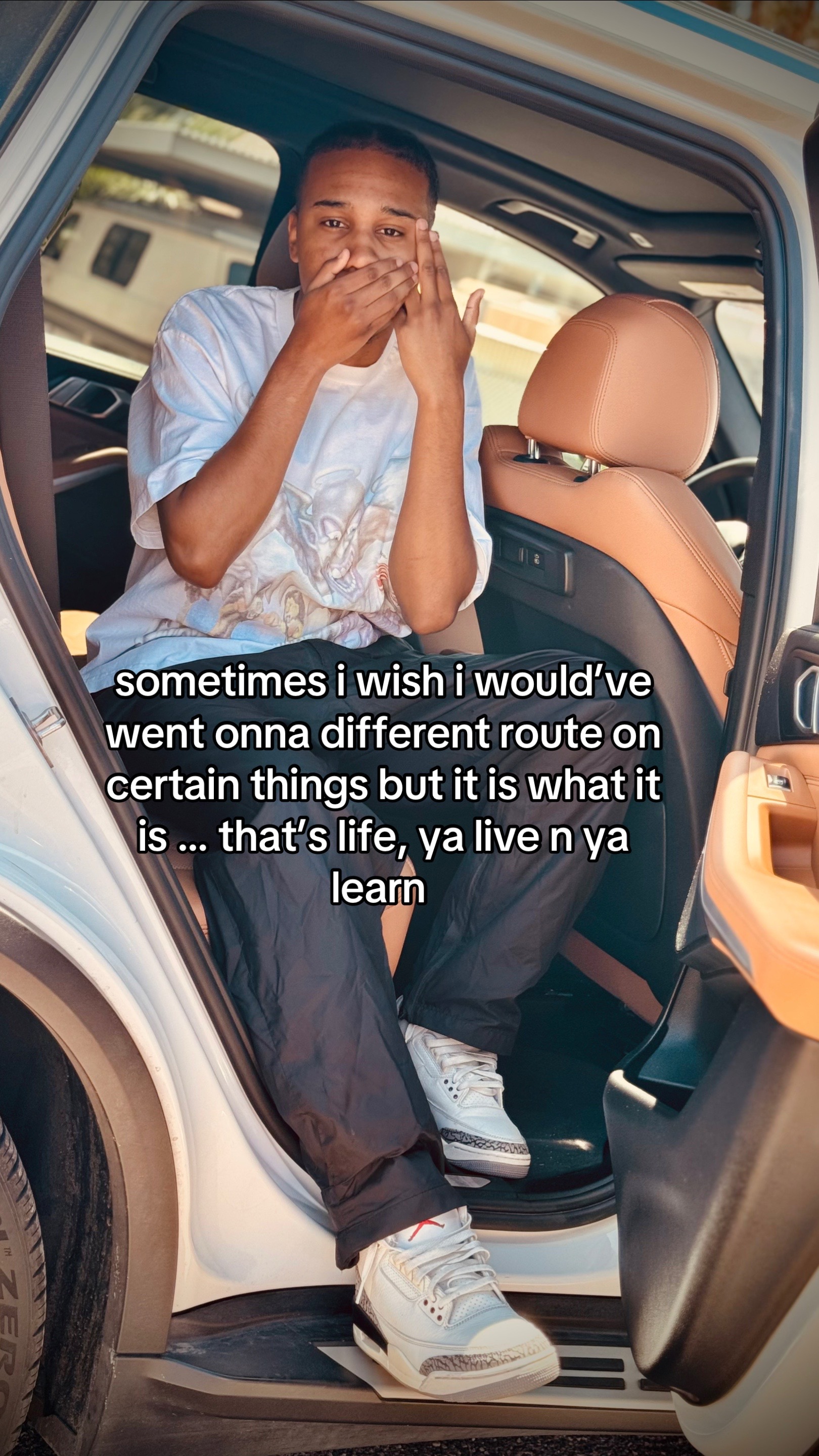 @T I B U R Ó N