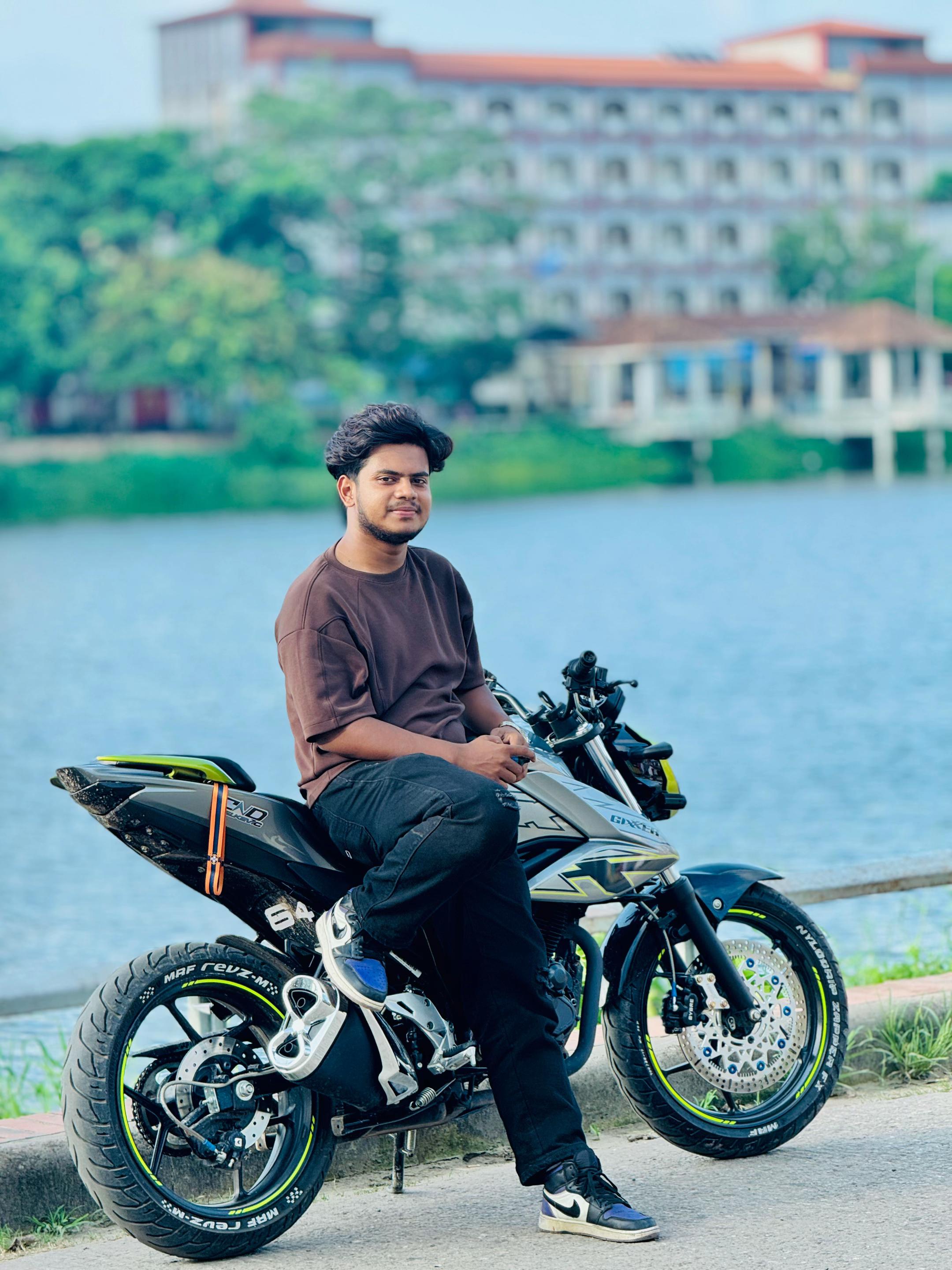 @<..🥷 Azmir 🐊..>