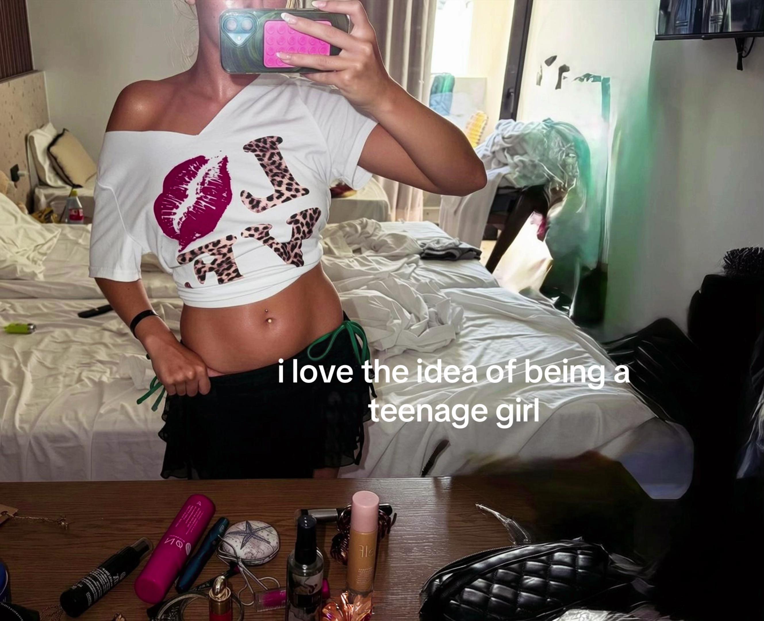 @_llisamariee