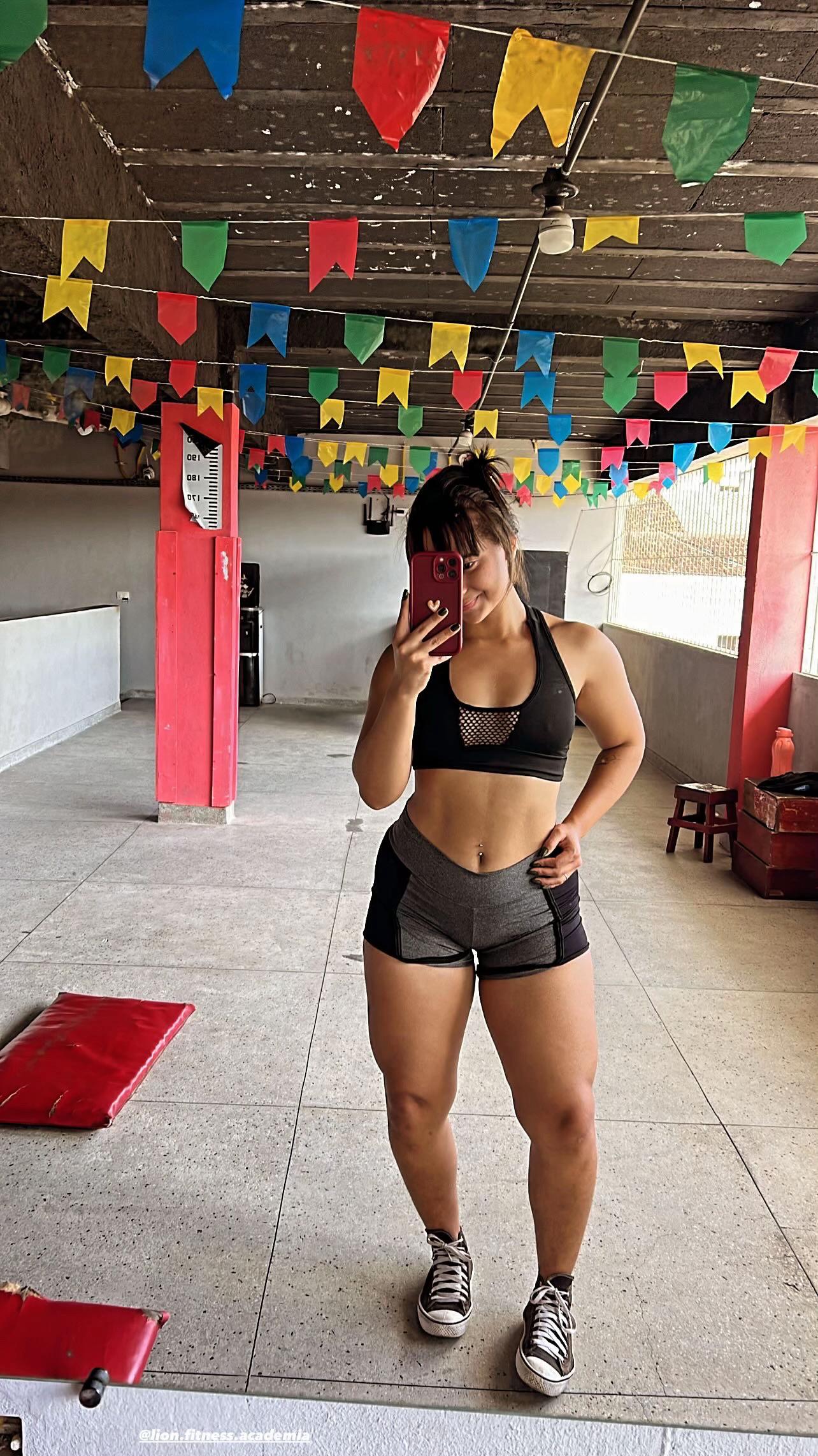 @Thainá Azevedo