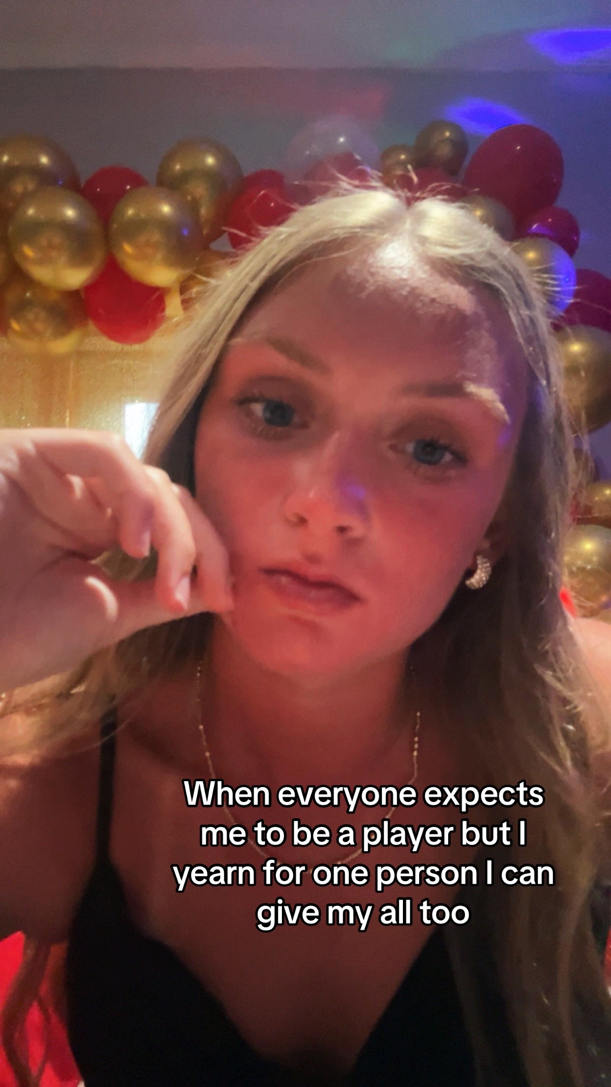 @???