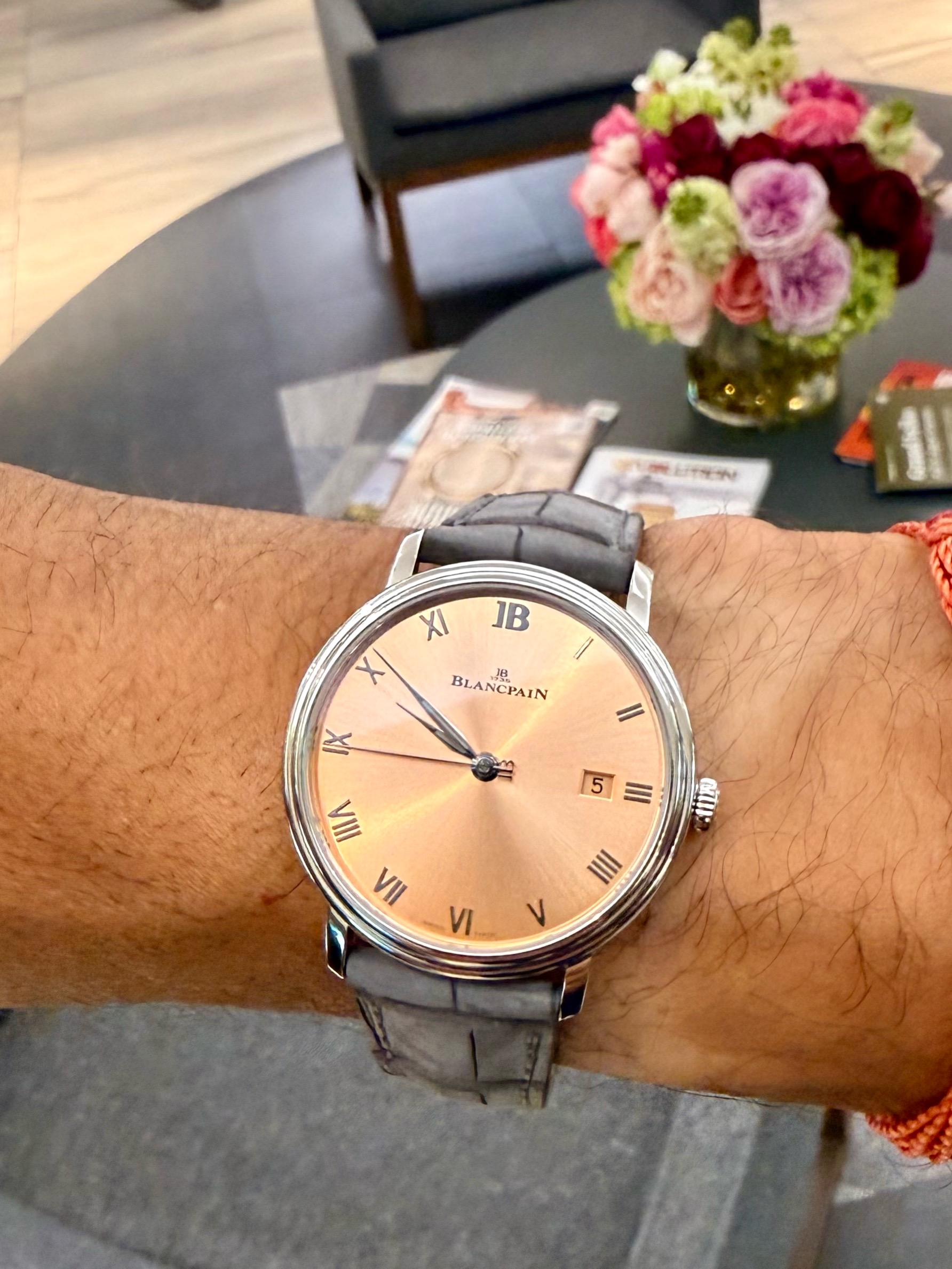 @watchwithnico