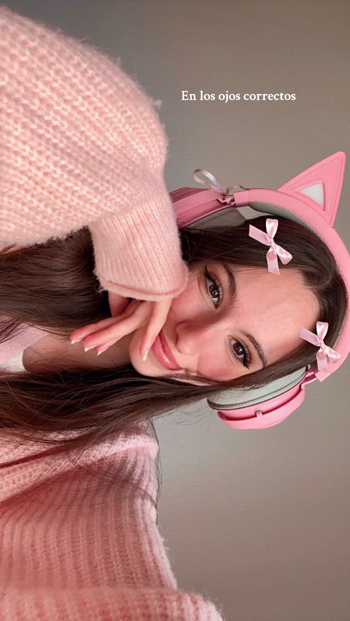 @⋆˚࿔ 𝐀𝐥𝐞𝐣𝐚𝐧𝐝𝐫𝐚 𝜗𝜚˚⋆