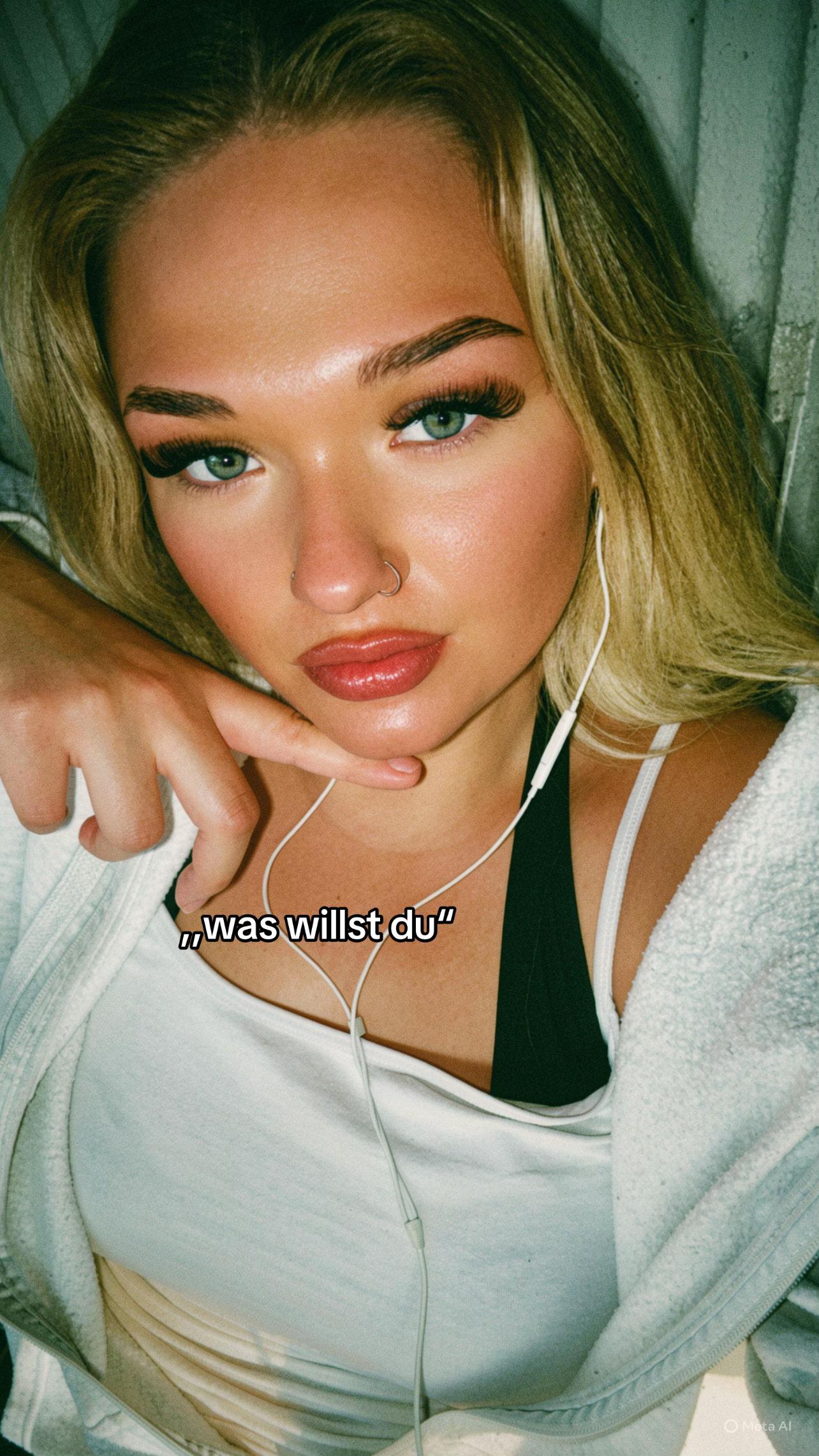 @Alina🤍