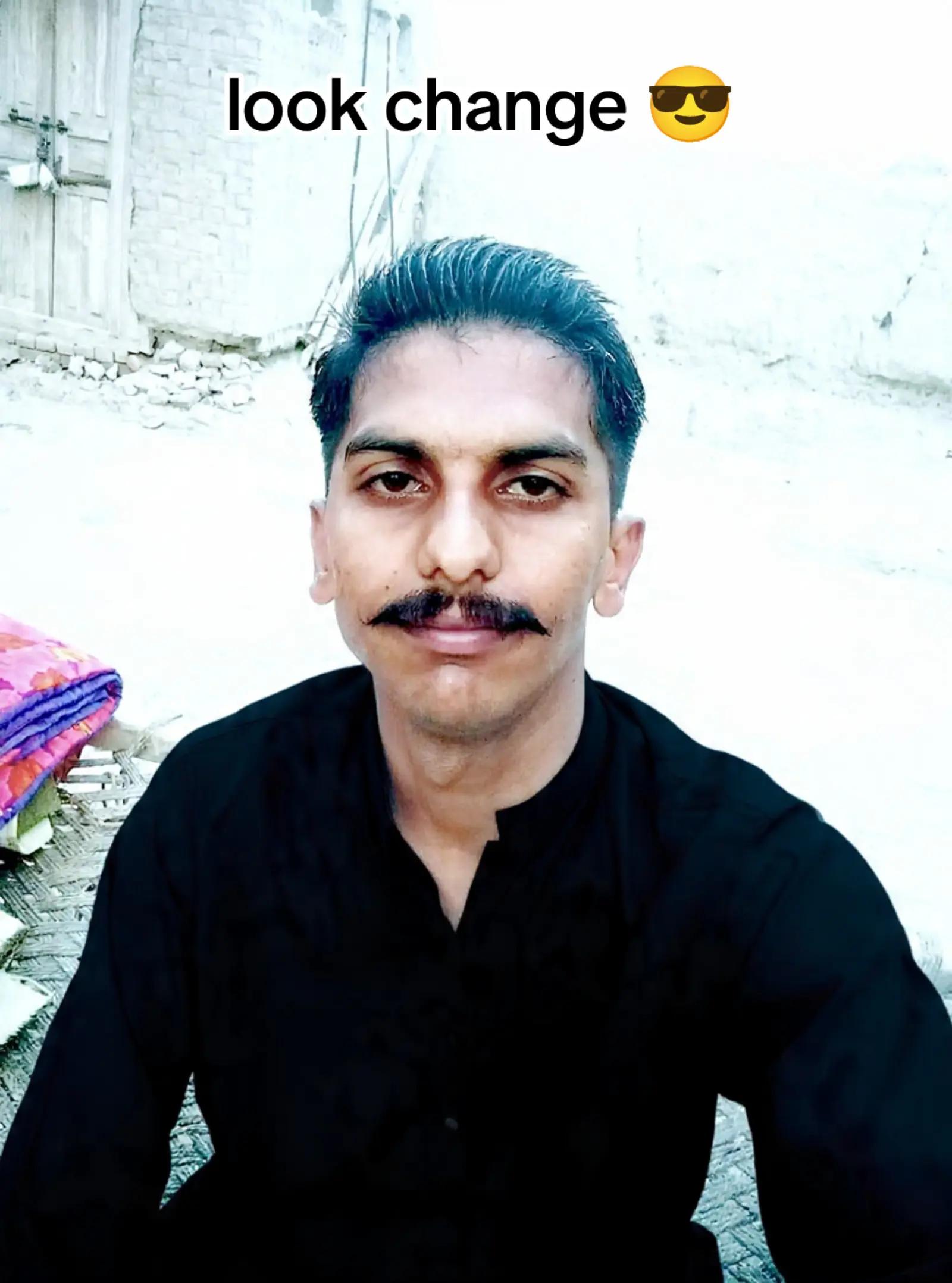 @Sarکاri Loog 💪🏻♥️ 🇵🇰