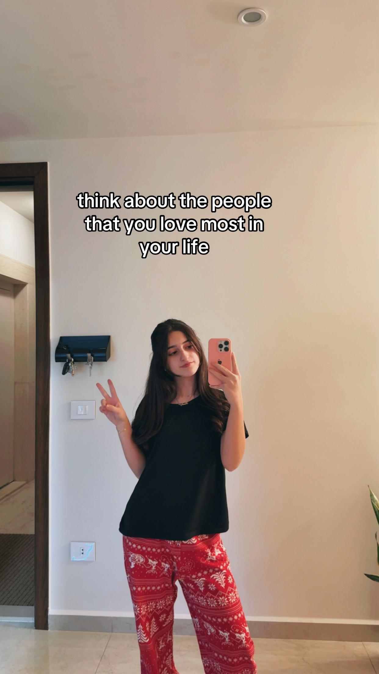 @دانيلين 💃🏻🤍😝