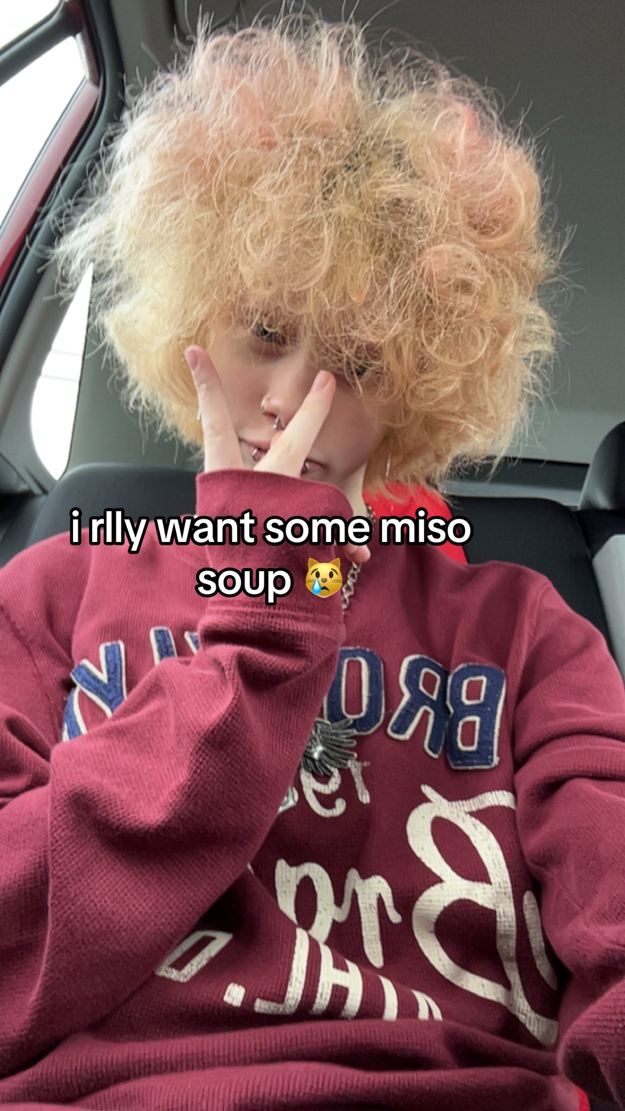 @𖢥 alien ฅ(•˕ •マ⟆
