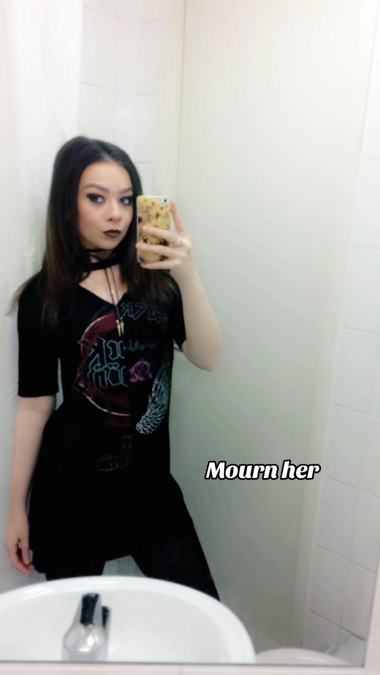 @chronicallyhungrycathy