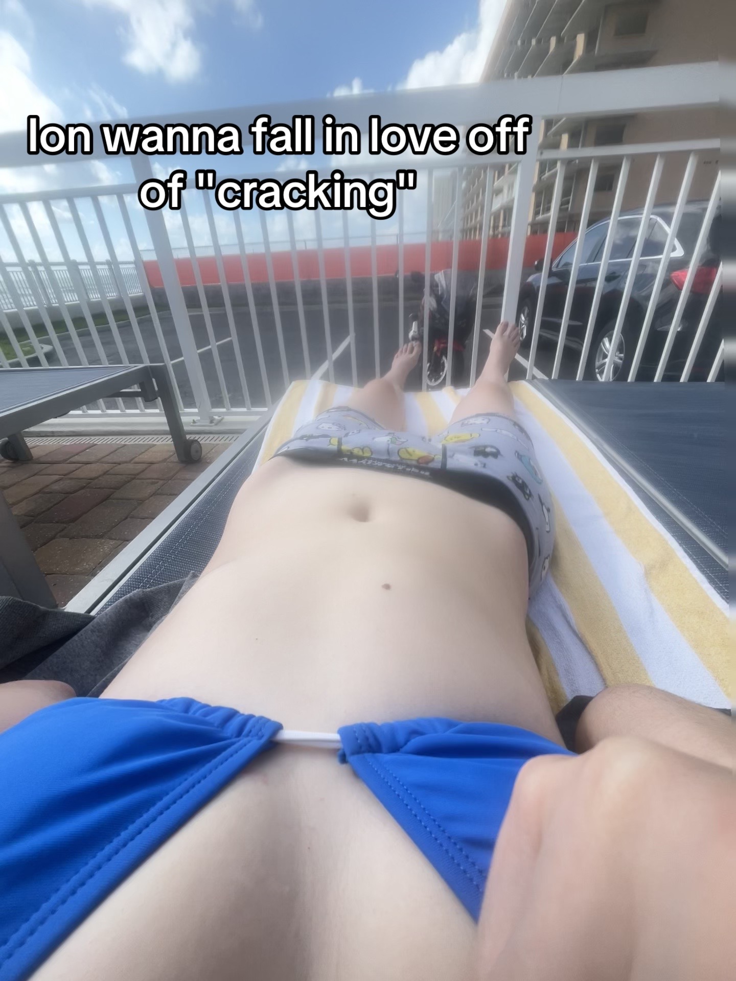 @️