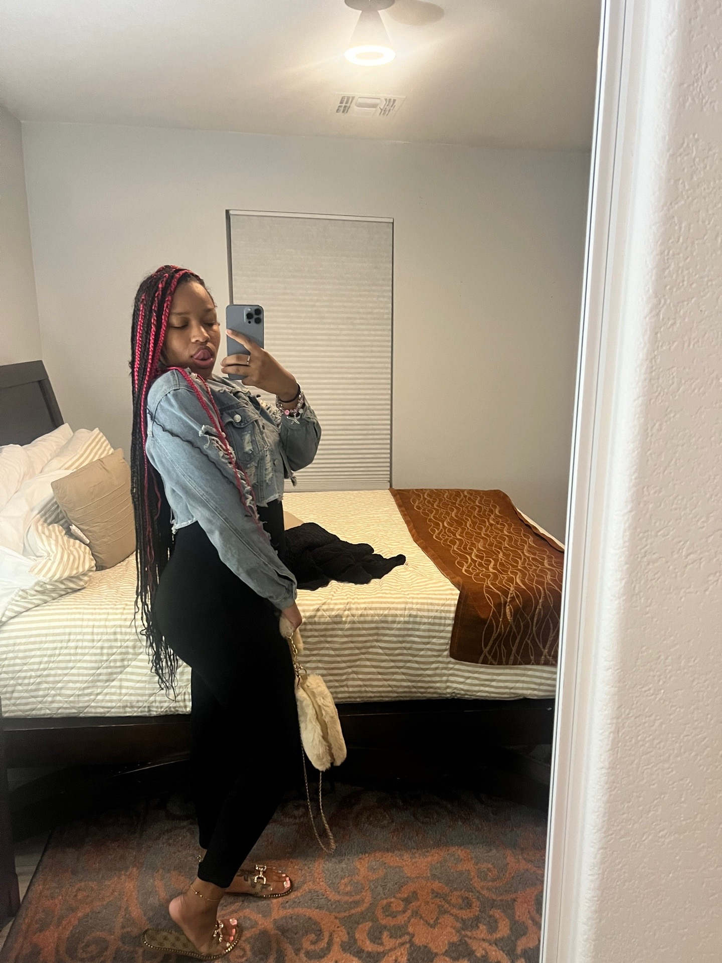 @AnJahniyah