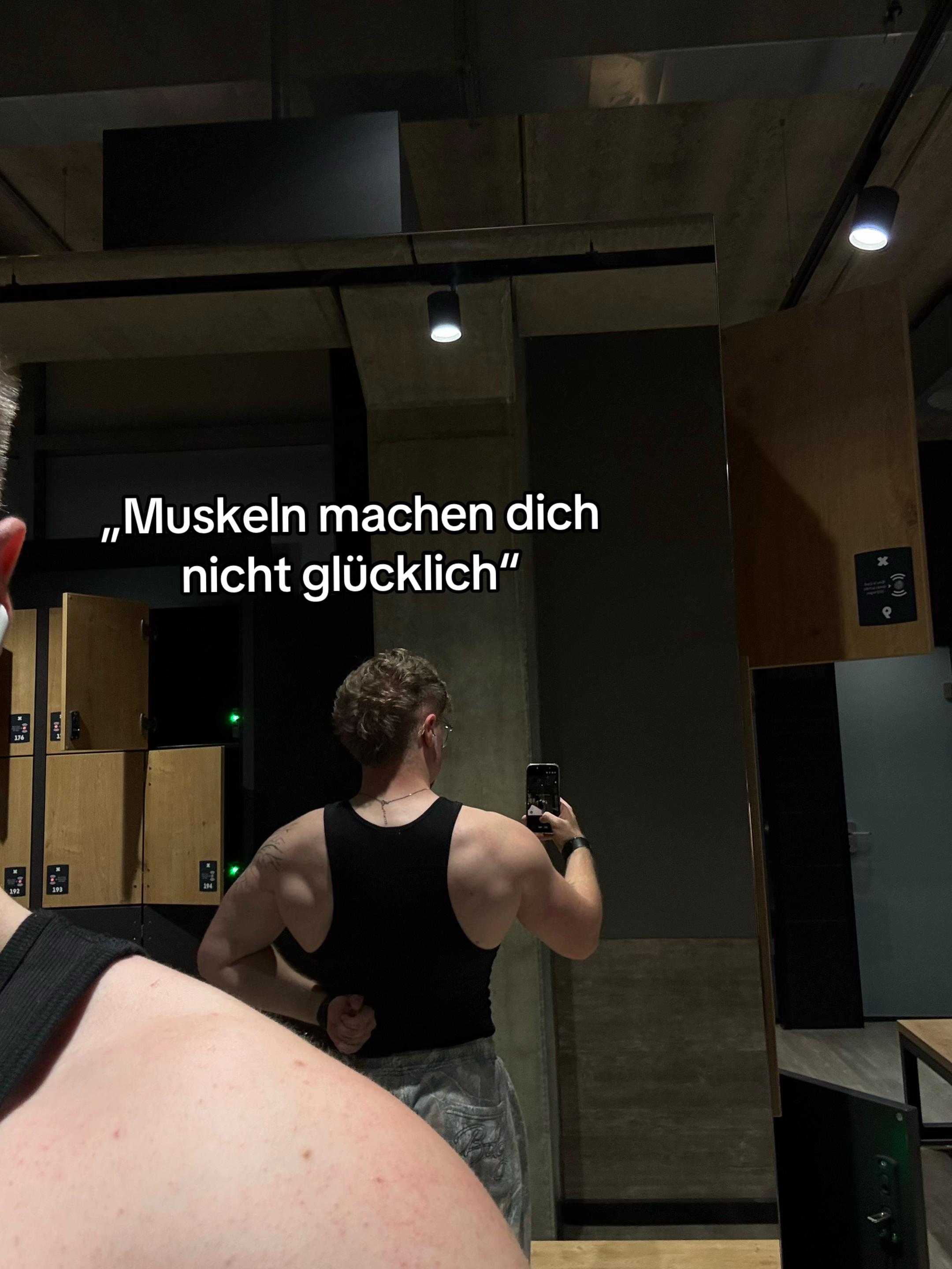 @✝︎