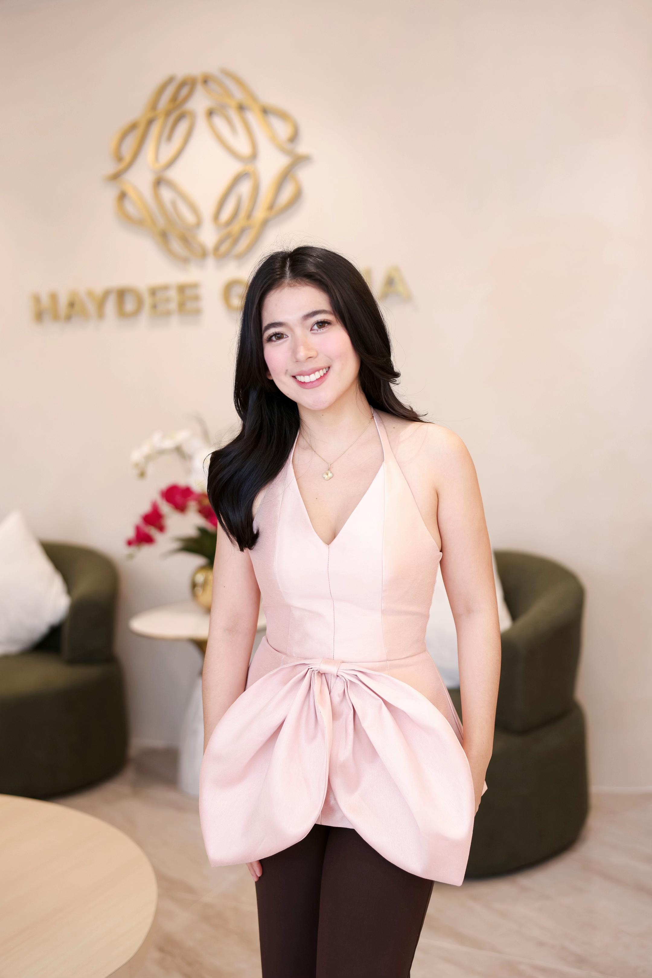 @holatravella | Ella Alonzo