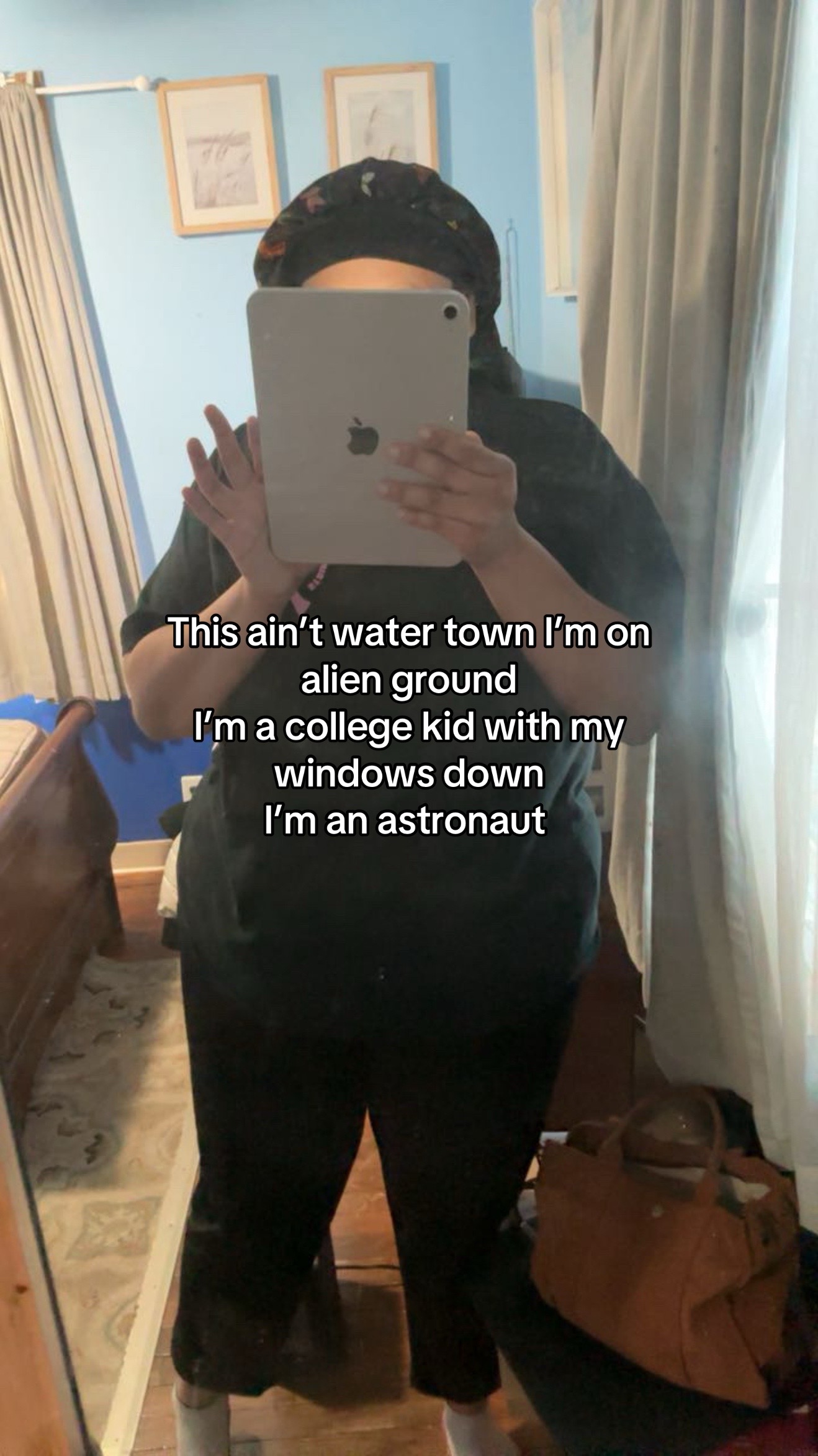 @️