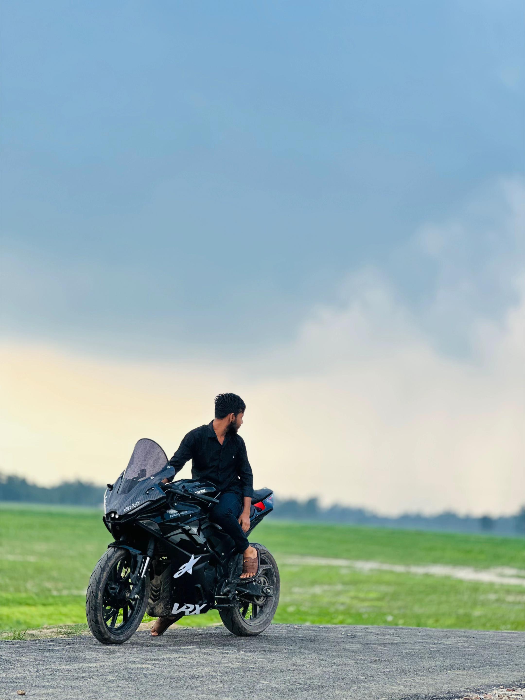 @𝒟ℯ𝓂ℴ𝓃 ℛ𝒾𝒹ℯ𝓇 シ゚