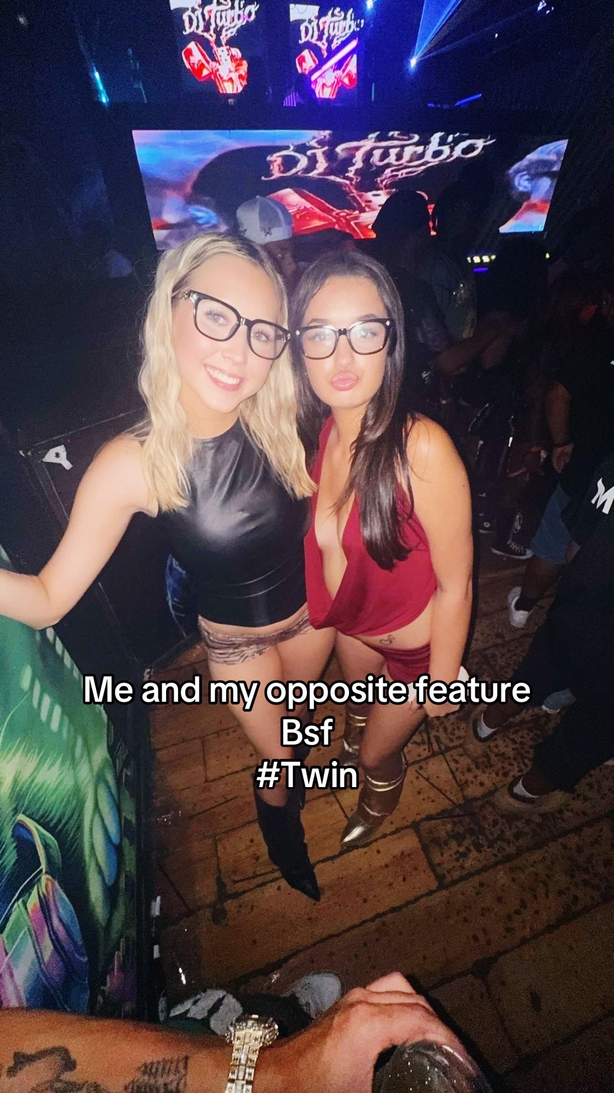 @Ariana😘