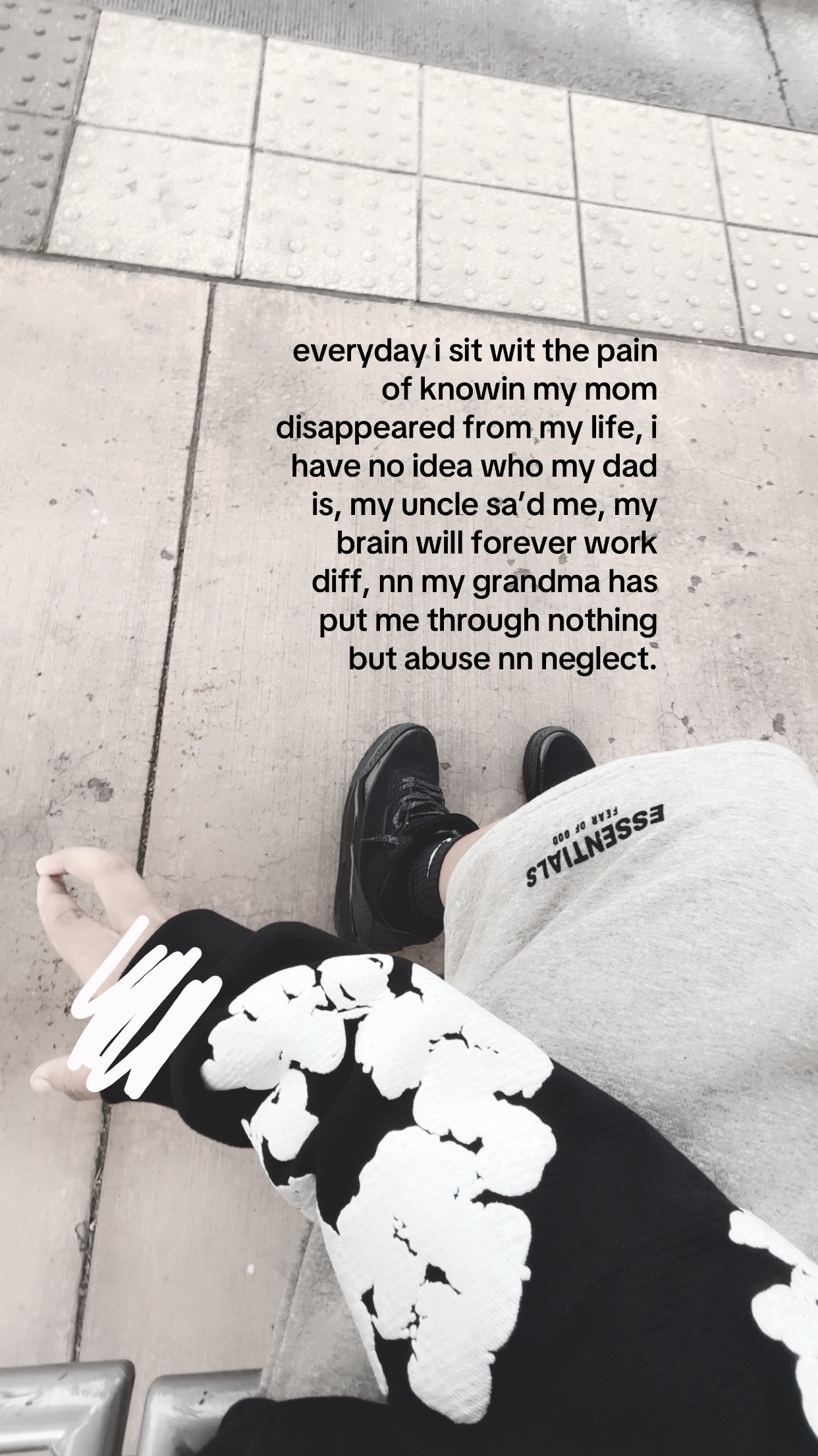 @𝕸𝖎𝖒𝖎 𖣂︎