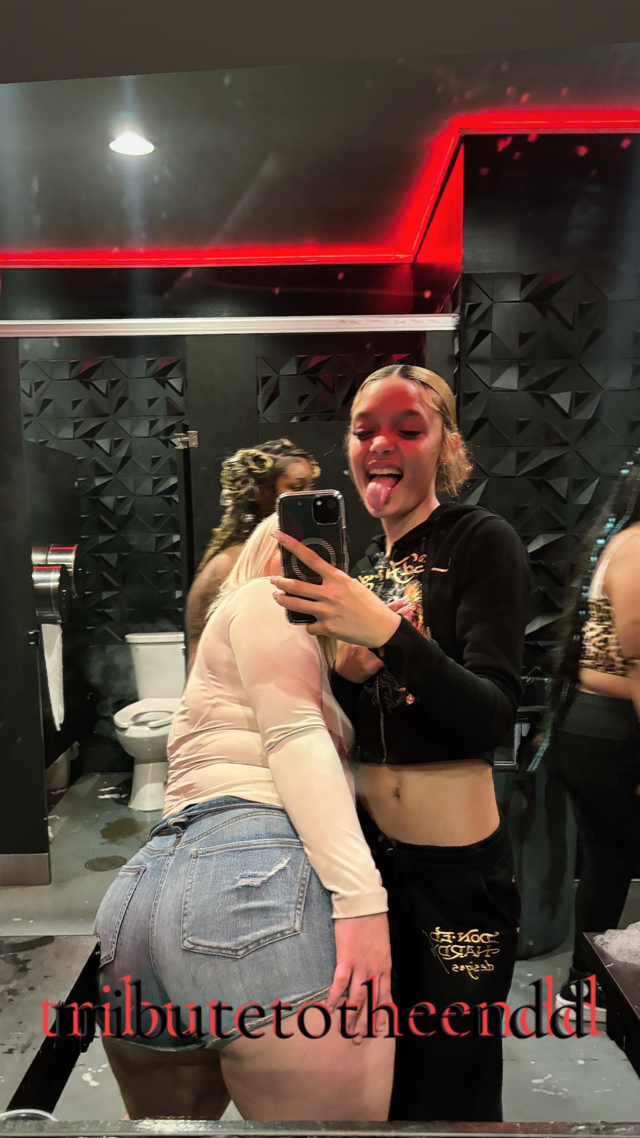@jazzyskyee