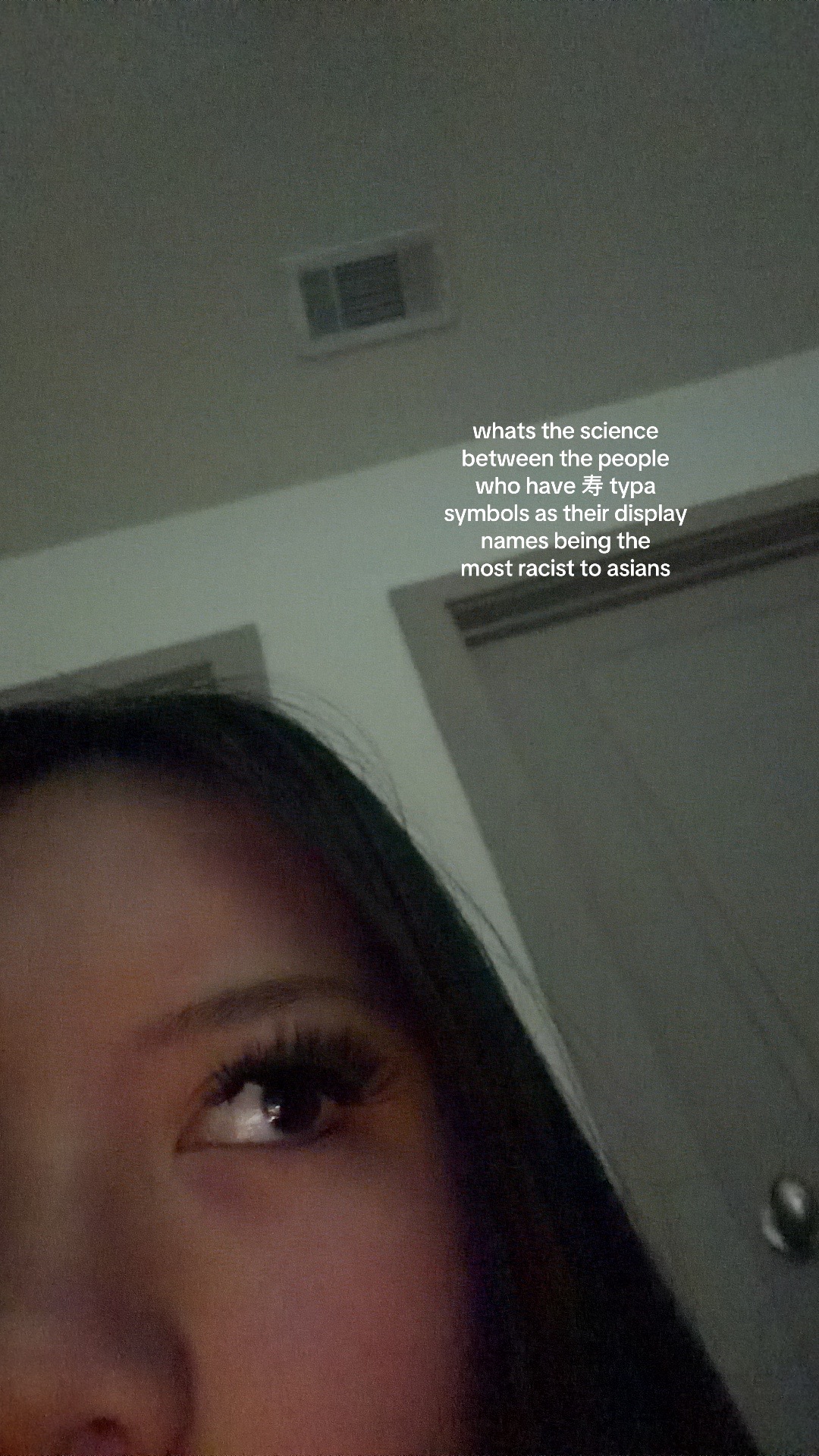 @ᝰ