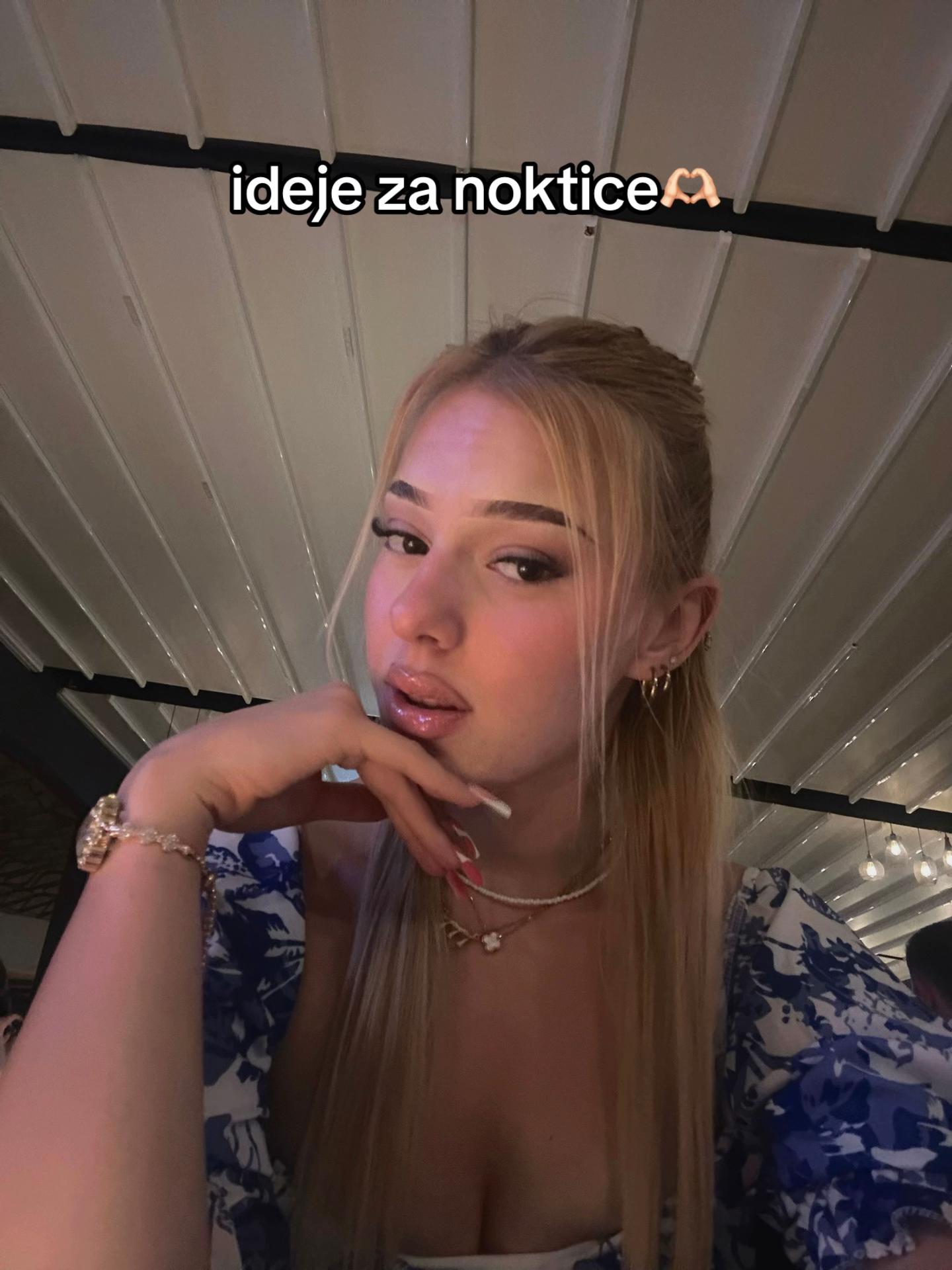 @⚜️
